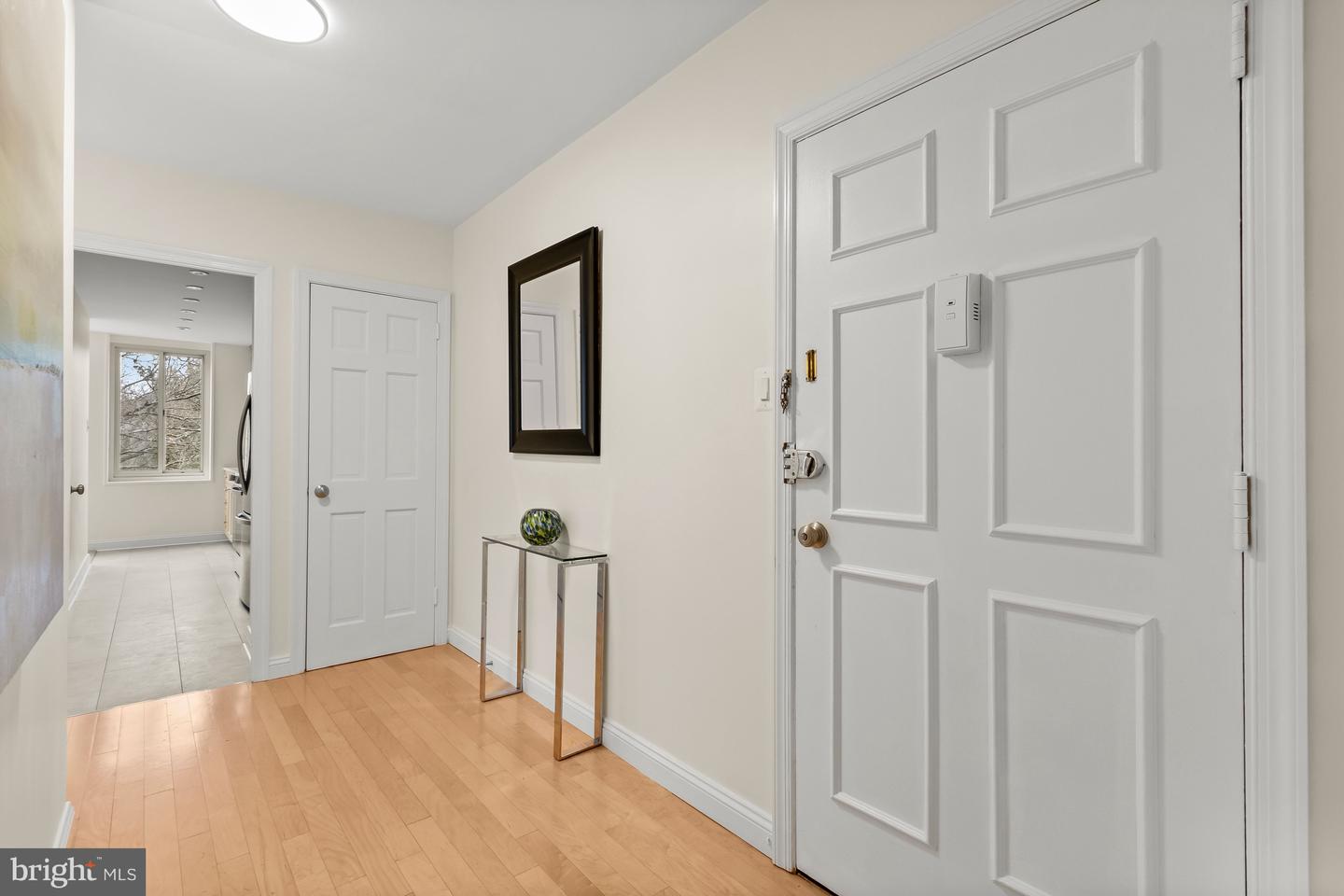 4000 TUNLAW RD NW #1007, WASHINGTON, District Of Columbia 20007, 2 Bedrooms Bedrooms, ,2 BathroomsBathrooms,Residential,For sale,4000 TUNLAW RD NW #1007,DCDC2248492 MLS # DCDC2248492