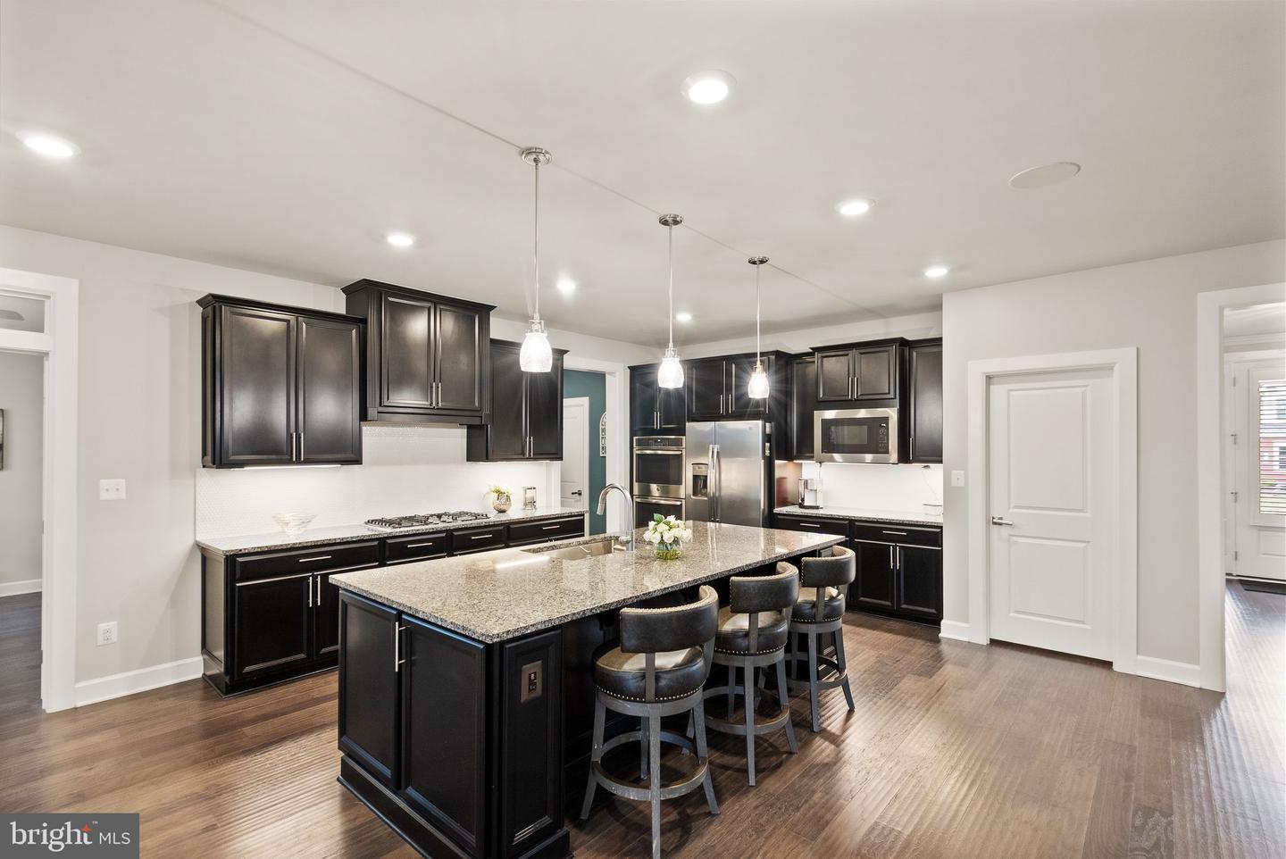 41123 HICKORY HEDGE PL, ALDIE, Virginia 20105, 5 Bedrooms Bedrooms, ,4 BathroomsBathrooms,Residential,For sale,41123 HICKORY HEDGE PL,VALO2117218 MLS # VALO2117218