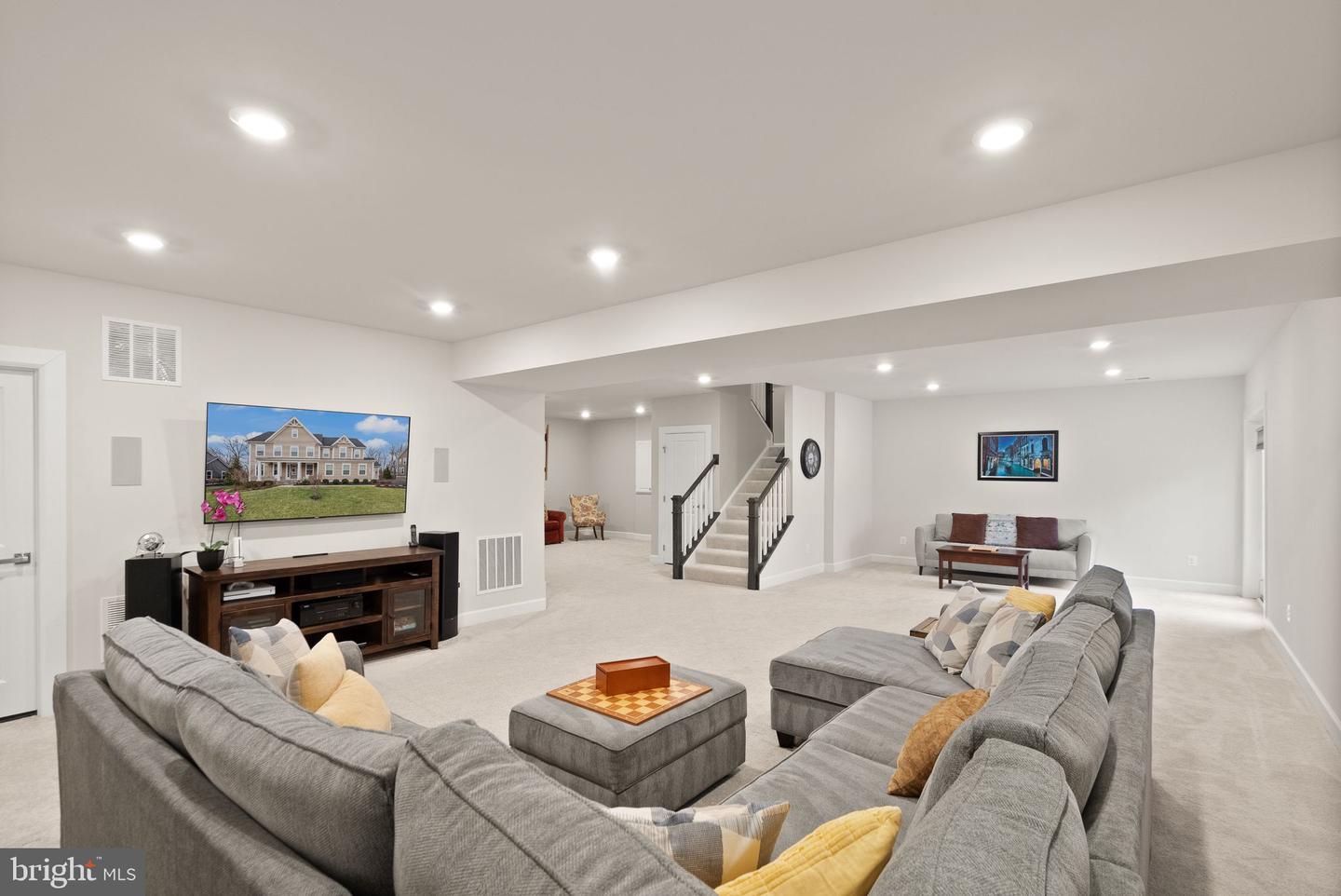 41123 HICKORY HEDGE PL, ALDIE, Virginia 20105, 5 Bedrooms Bedrooms, ,4 BathroomsBathrooms,Residential,For sale,41123 HICKORY HEDGE PL,VALO2117218 MLS # VALO2117218