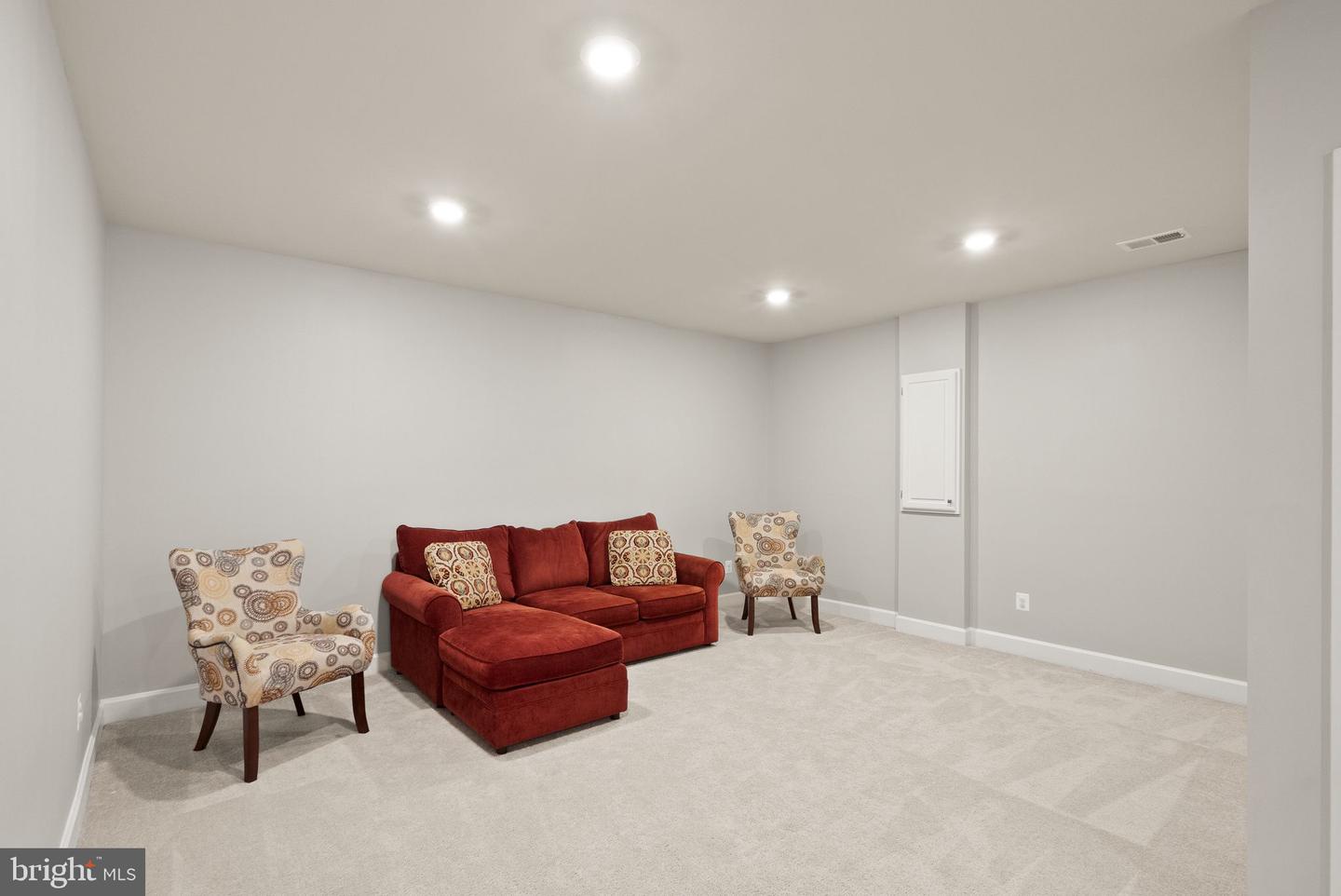 41123 HICKORY HEDGE PL, ALDIE, Virginia 20105, 5 Bedrooms Bedrooms, ,4 BathroomsBathrooms,Residential,For sale,41123 HICKORY HEDGE PL,VALO2117218 MLS # VALO2117218