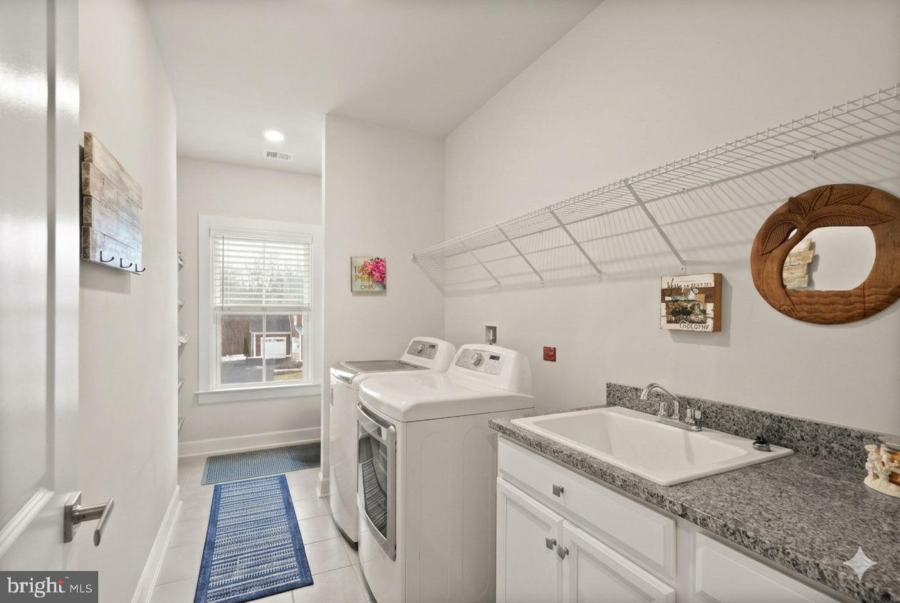 41123 HICKORY HEDGE PL, ALDIE, Virginia 20105, 5 Bedrooms Bedrooms, ,4 BathroomsBathrooms,Residential,For sale,41123 HICKORY HEDGE PL,VALO2117218 MLS # VALO2117218