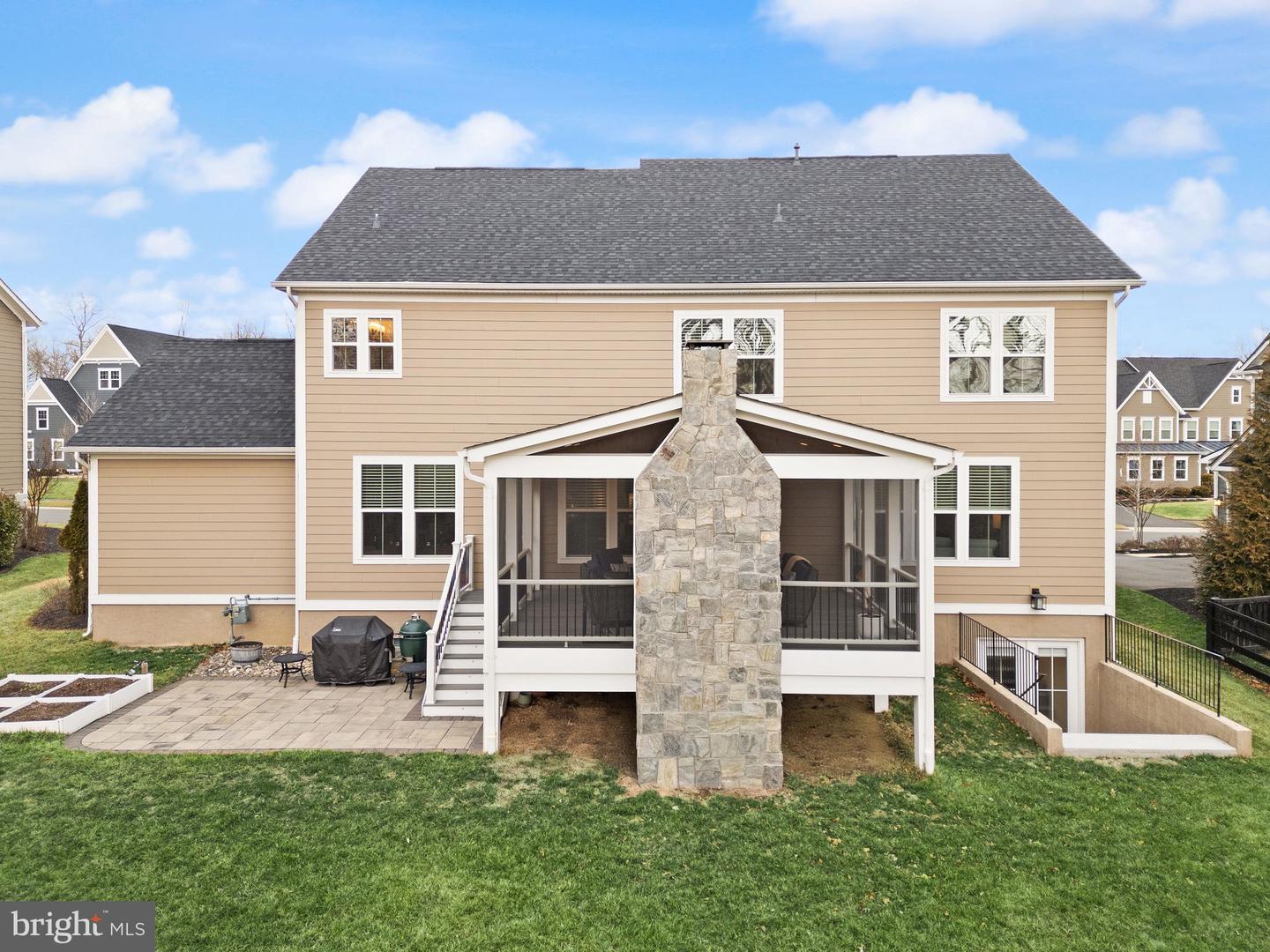 41123 HICKORY HEDGE PL, ALDIE, Virginia 20105, 5 Bedrooms Bedrooms, ,4 BathroomsBathrooms,Residential,For sale,41123 HICKORY HEDGE PL,VALO2117218 MLS # VALO2117218