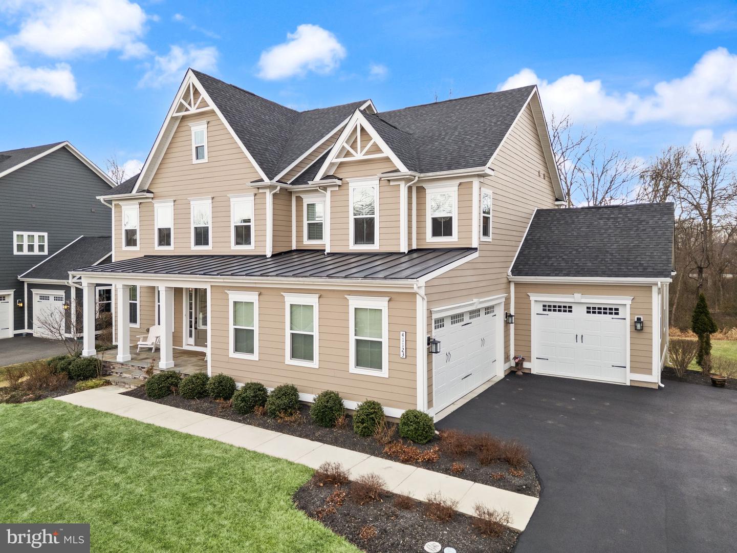 41123 HICKORY HEDGE PL, ALDIE, Virginia 20105, 5 Bedrooms Bedrooms, ,4 BathroomsBathrooms,Residential,For sale,41123 HICKORY HEDGE PL,VALO2117218 MLS # VALO2117218