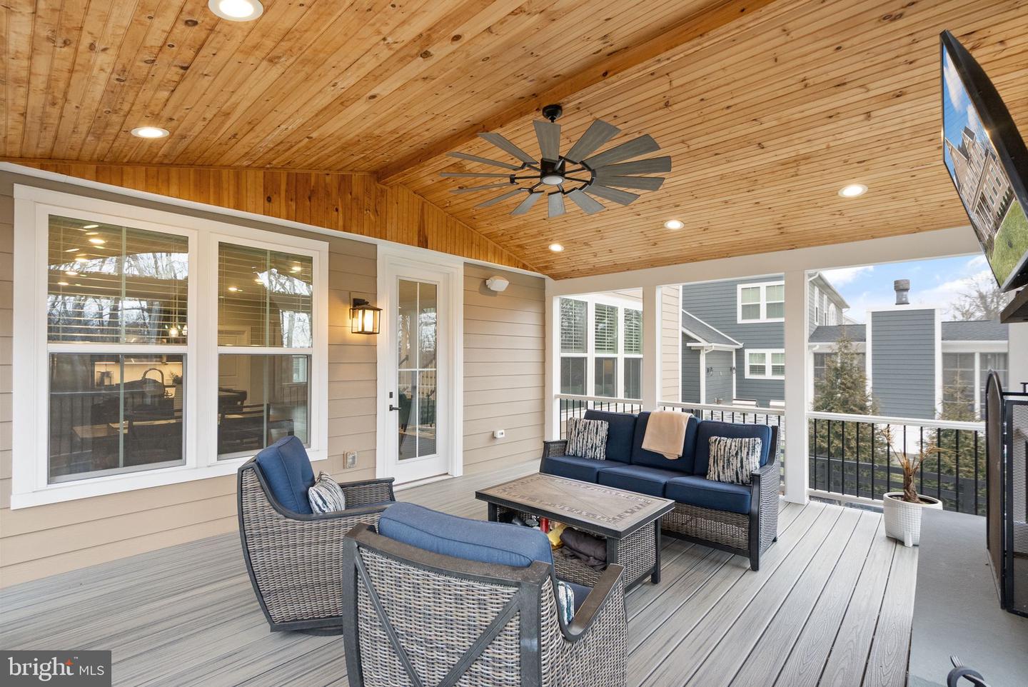 41123 HICKORY HEDGE PL, ALDIE, Virginia 20105, 5 Bedrooms Bedrooms, ,4 BathroomsBathrooms,Residential,For sale,41123 HICKORY HEDGE PL,VALO2117218 MLS # VALO2117218