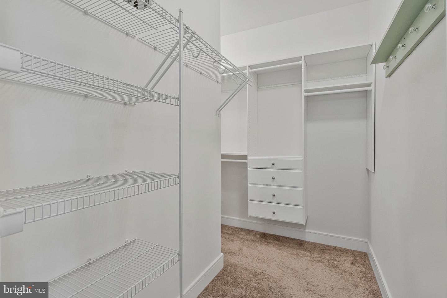 41949 PICKWICK MILL TER, ALDIE, Virginia 20105, 3 Bedrooms Bedrooms, ,2 BathroomsBathrooms,Residential,For sale,41949 PICKWICK MILL TER,VALO2117224 MLS # VALO2117224