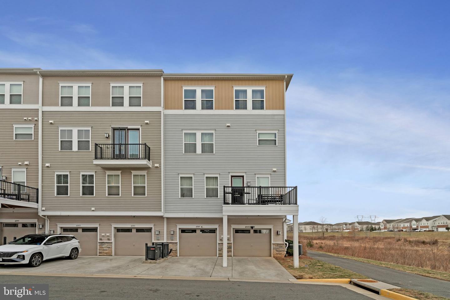 41949 PICKWICK MILL TER, ALDIE, Virginia 20105, 3 Bedrooms Bedrooms, ,2 BathroomsBathrooms,Residential,For sale,41949 PICKWICK MILL TER,VALO2117224 MLS # VALO2117224