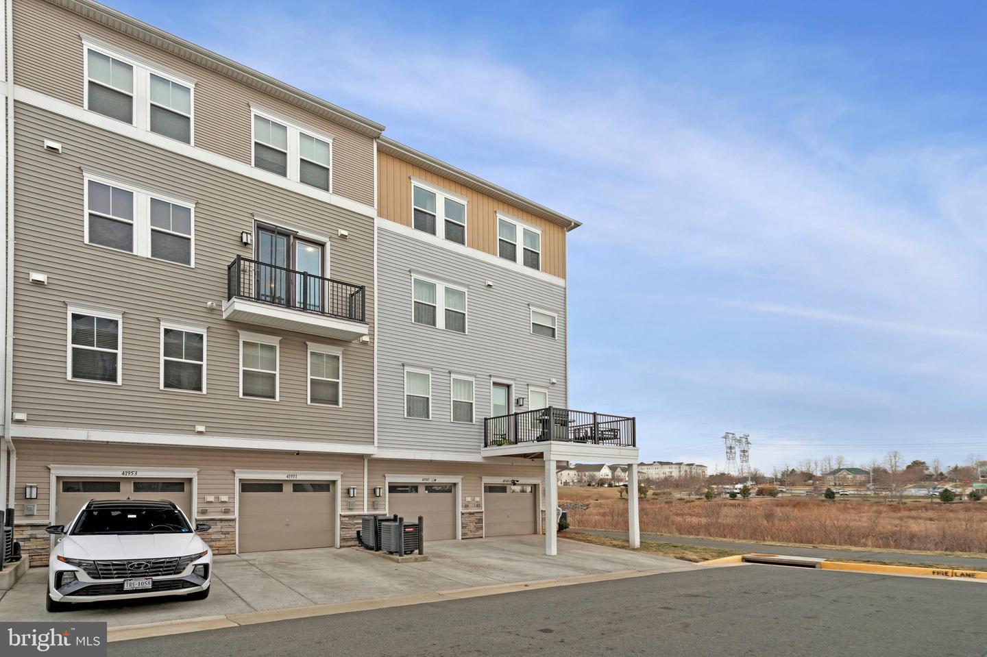 41949 PICKWICK MILL TER, ALDIE, Virginia 20105, 3 Bedrooms Bedrooms, ,2 BathroomsBathrooms,Residential,For sale,41949 PICKWICK MILL TER,VALO2117224 MLS # VALO2117224