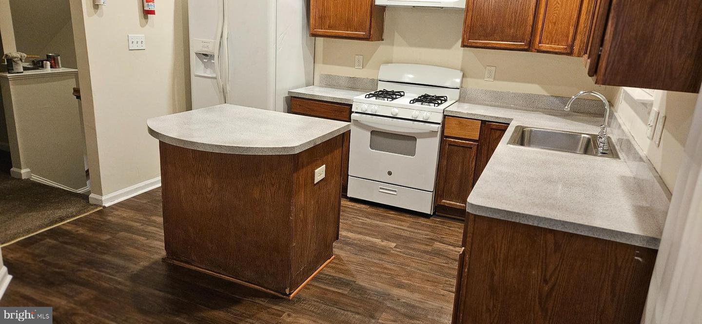 146 SW DANBURY ST SW, WASHINGTON, District Of Columbia 20032, 3 Bedrooms Bedrooms, ,3 BathroomsBathrooms,Residential,For sale,146 SW DANBURY ST SW,DCDC2248600 MLS # DCDC2248600