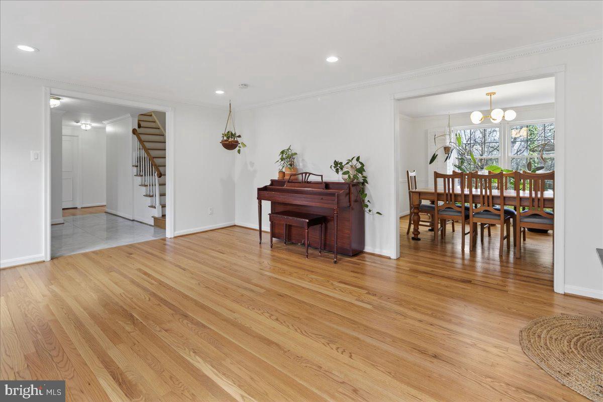 4201 PICKERING PL, ALEXANDRIA, Virginia 22309, 5 Bedrooms Bedrooms, ,2 BathroomsBathrooms,Residential,For sale,4201 PICKERING PL,VAFX2293900 MLS # VAFX2293900