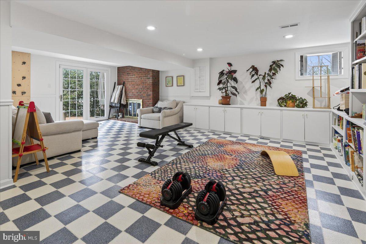 4201 PICKERING PL, ALEXANDRIA, Virginia 22309, 5 Bedrooms Bedrooms, ,2 BathroomsBathrooms,Residential,For sale,4201 PICKERING PL,VAFX2293900 MLS # VAFX2293900