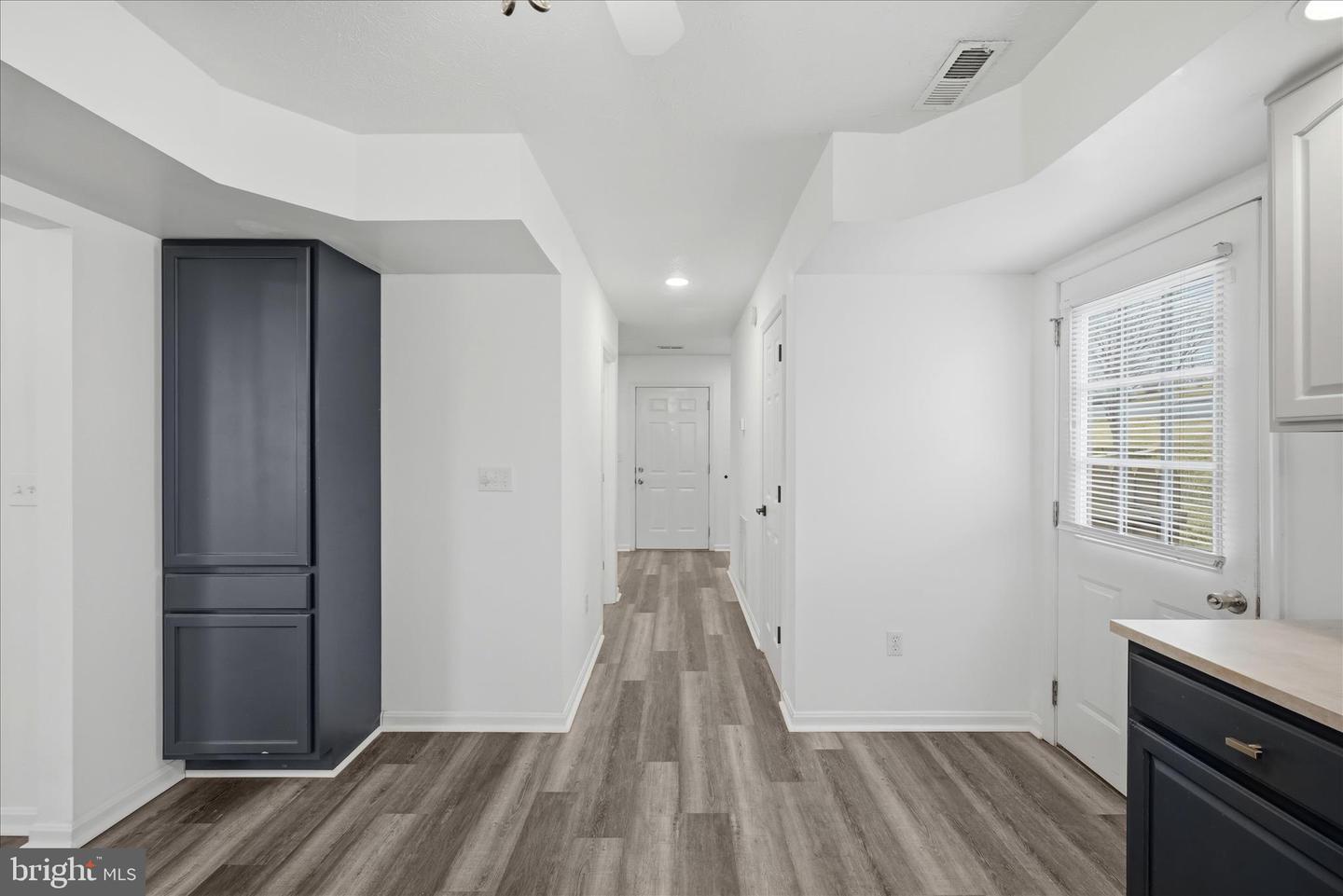 322 ALSBERRY ST, STRASBURG, Virginia 22657, 3 Bedrooms Bedrooms, ,2 BathroomsBathrooms,Residential,For sale,322 ALSBERRY ST,VASH2013722 MLS # VASH2013722