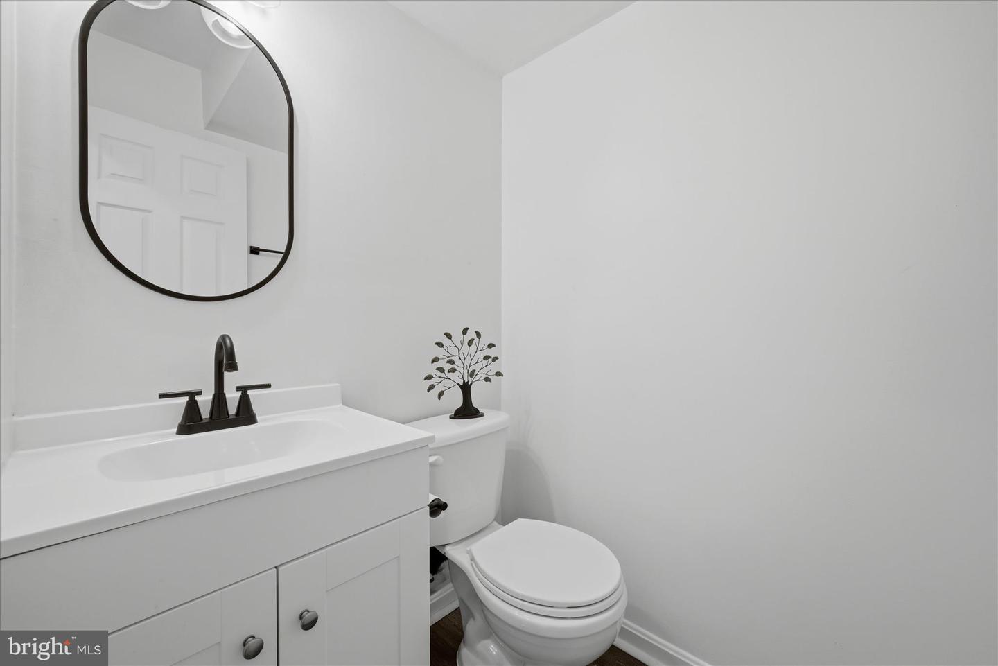 322 ALSBERRY ST, STRASBURG, Virginia 22657, 3 Bedrooms Bedrooms, ,2 BathroomsBathrooms,Residential,For sale,322 ALSBERRY ST,VASH2013722 MLS # VASH2013722