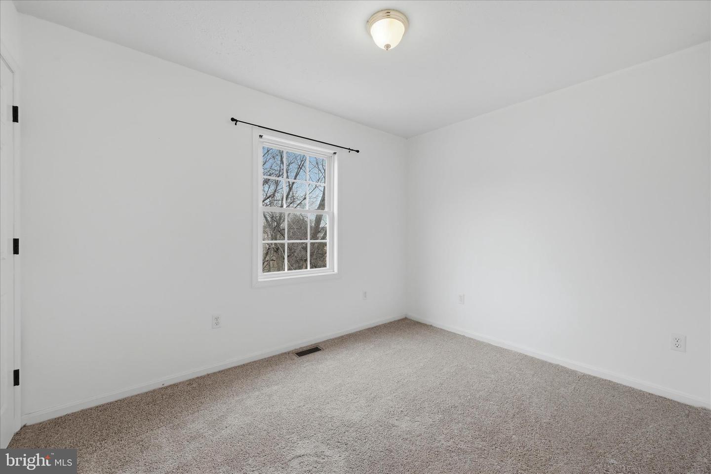 322 ALSBERRY ST, STRASBURG, Virginia 22657, 3 Bedrooms Bedrooms, ,2 BathroomsBathrooms,Residential,For sale,322 ALSBERRY ST,VASH2013722 MLS # VASH2013722