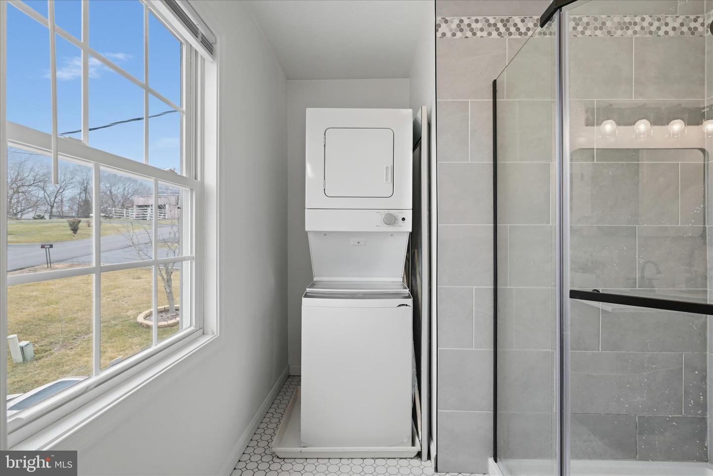 322 ALSBERRY ST, STRASBURG, Virginia 22657, 3 Bedrooms Bedrooms, ,2 BathroomsBathrooms,Residential,For sale,322 ALSBERRY ST,VASH2013722 MLS # VASH2013722