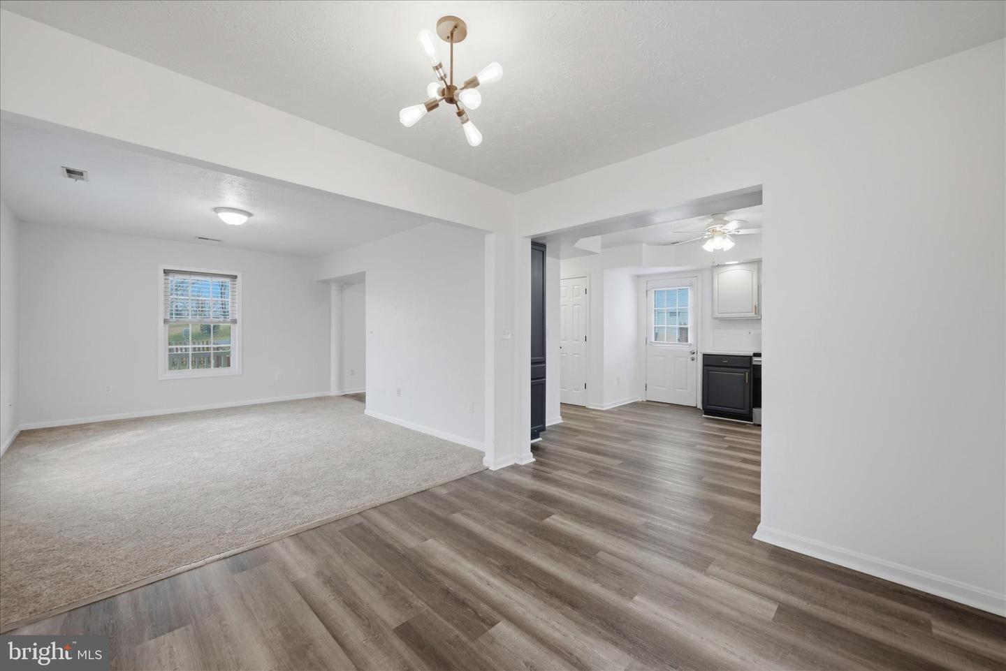 322 ALSBERRY ST, STRASBURG, Virginia 22657, 3 Bedrooms Bedrooms, ,2 BathroomsBathrooms,Residential,For sale,322 ALSBERRY ST,VASH2013722 MLS # VASH2013722