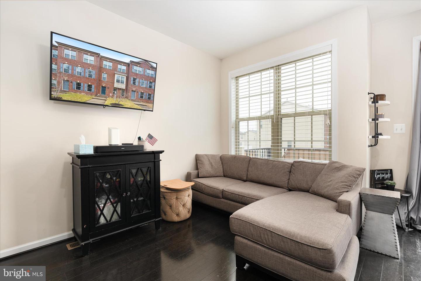 15995 MARSH PL, HAYMARKET, Virginia 20169, 3 Bedrooms Bedrooms, ,4 BathroomsBathrooms,Residential,For sale,15995 MARSH PL,VAPW2113706 MLS # VAPW2113706