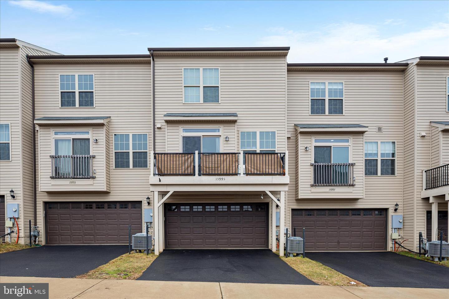 15995 MARSH PL, HAYMARKET, Virginia 20169, 3 Bedrooms Bedrooms, ,4 BathroomsBathrooms,Residential,For sale,15995 MARSH PL,VAPW2113706 MLS # VAPW2113706