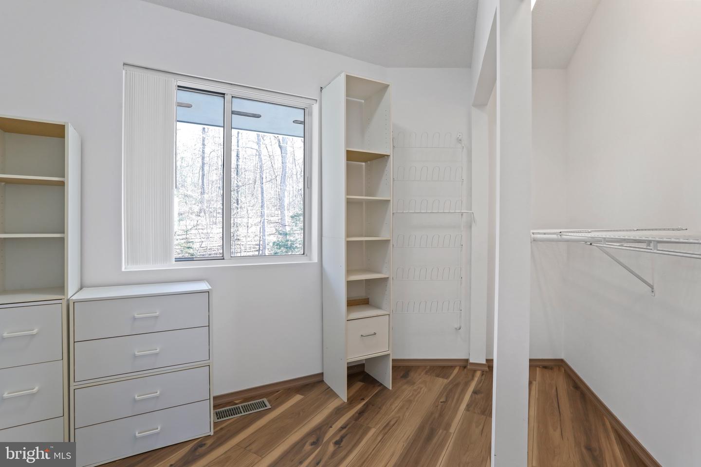 308 BRUSH LEAF LN, MOUNT JACKSON, Virginia 22842, 2 Bedrooms Bedrooms, 13 Rooms Rooms,2 BathroomsBathrooms,Residential,For sale,308 BRUSH LEAF LN,VASH2013728 MLS # VASH2013728