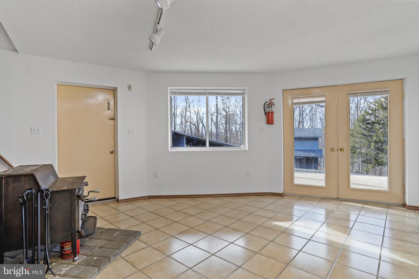 308 BRUSH LEAF LN, MOUNT JACKSON, Virginia 22842, 2 Bedrooms Bedrooms, 13 Rooms Rooms,2 BathroomsBathrooms,Residential,For sale,308 BRUSH LEAF LN,VASH2013728 MLS # VASH2013728