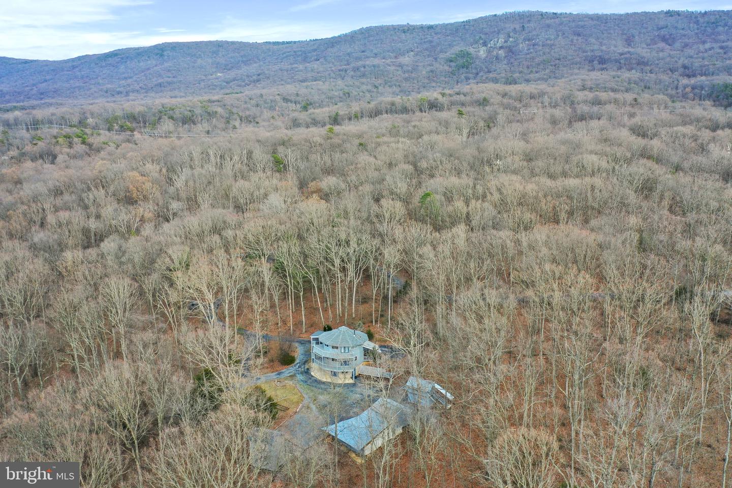 308 BRUSH LEAF LN, MOUNT JACKSON, Virginia 22842, 2 Bedrooms Bedrooms, 13 Rooms Rooms,2 BathroomsBathrooms,Residential,For sale,308 BRUSH LEAF LN,VASH2013728 MLS # VASH2013728