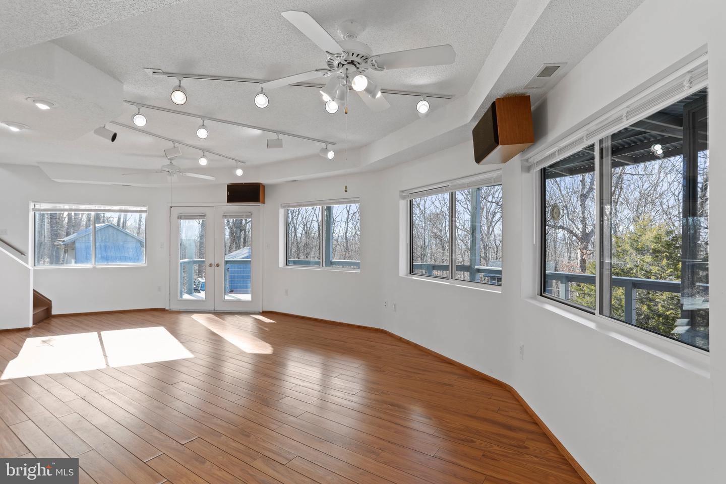 308 BRUSH LEAF LN, MOUNT JACKSON, Virginia 22842, 2 Bedrooms Bedrooms, 13 Rooms Rooms,2 BathroomsBathrooms,Residential,For sale,308 BRUSH LEAF LN,VASH2013728 MLS # VASH2013728