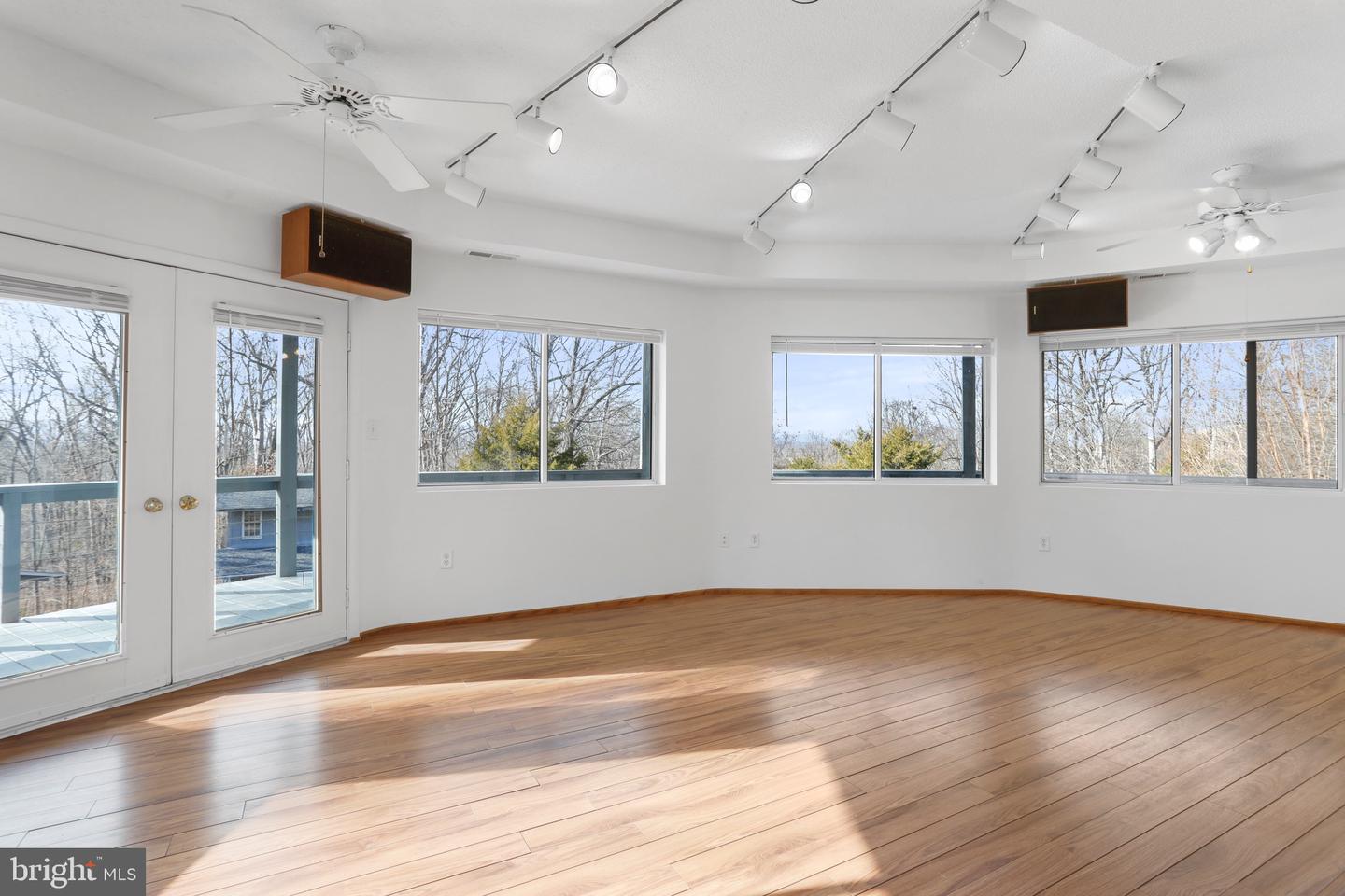 308 BRUSH LEAF LN, MOUNT JACKSON, Virginia 22842, 2 Bedrooms Bedrooms, 13 Rooms Rooms,2 BathroomsBathrooms,Residential,For sale,308 BRUSH LEAF LN,VASH2013728 MLS # VASH2013728