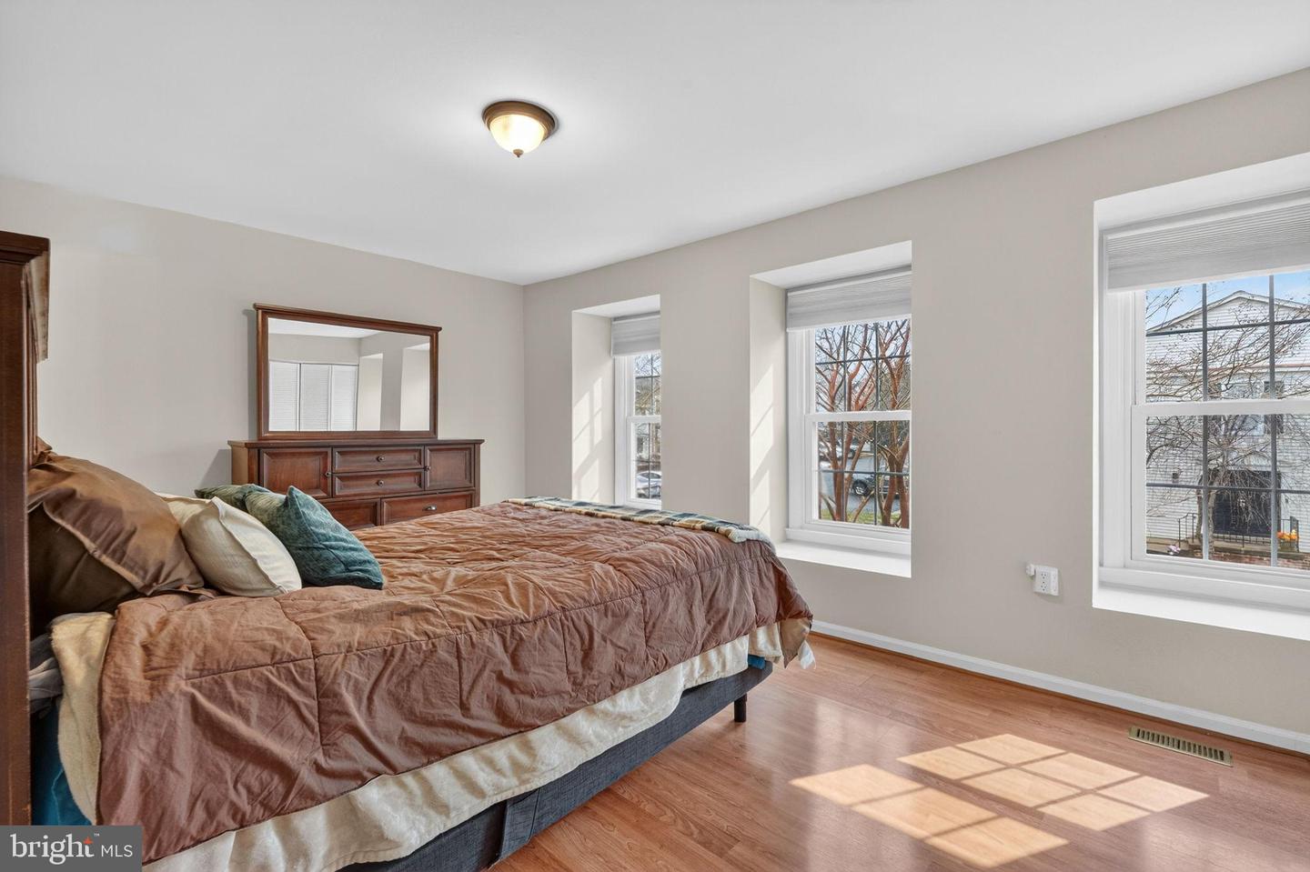 4309 GYPSY CT, ALEXANDRIA, Virginia 22310, 3 Bedrooms Bedrooms, 7 Rooms Rooms,2 BathroomsBathrooms,Residential,For sale,4309 GYPSY CT,VAFX2294010 MLS # VAFX2294010