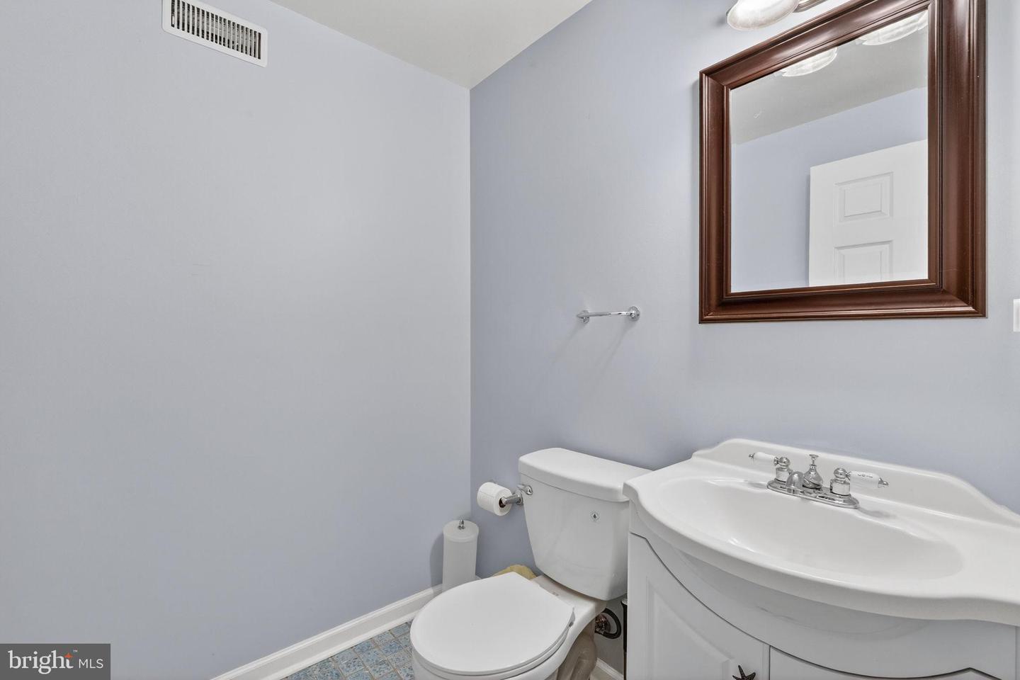 4309 GYPSY CT, ALEXANDRIA, Virginia 22310, 3 Bedrooms Bedrooms, 7 Rooms Rooms,2 BathroomsBathrooms,Residential,For sale,4309 GYPSY CT,VAFX2294010 MLS # VAFX2294010