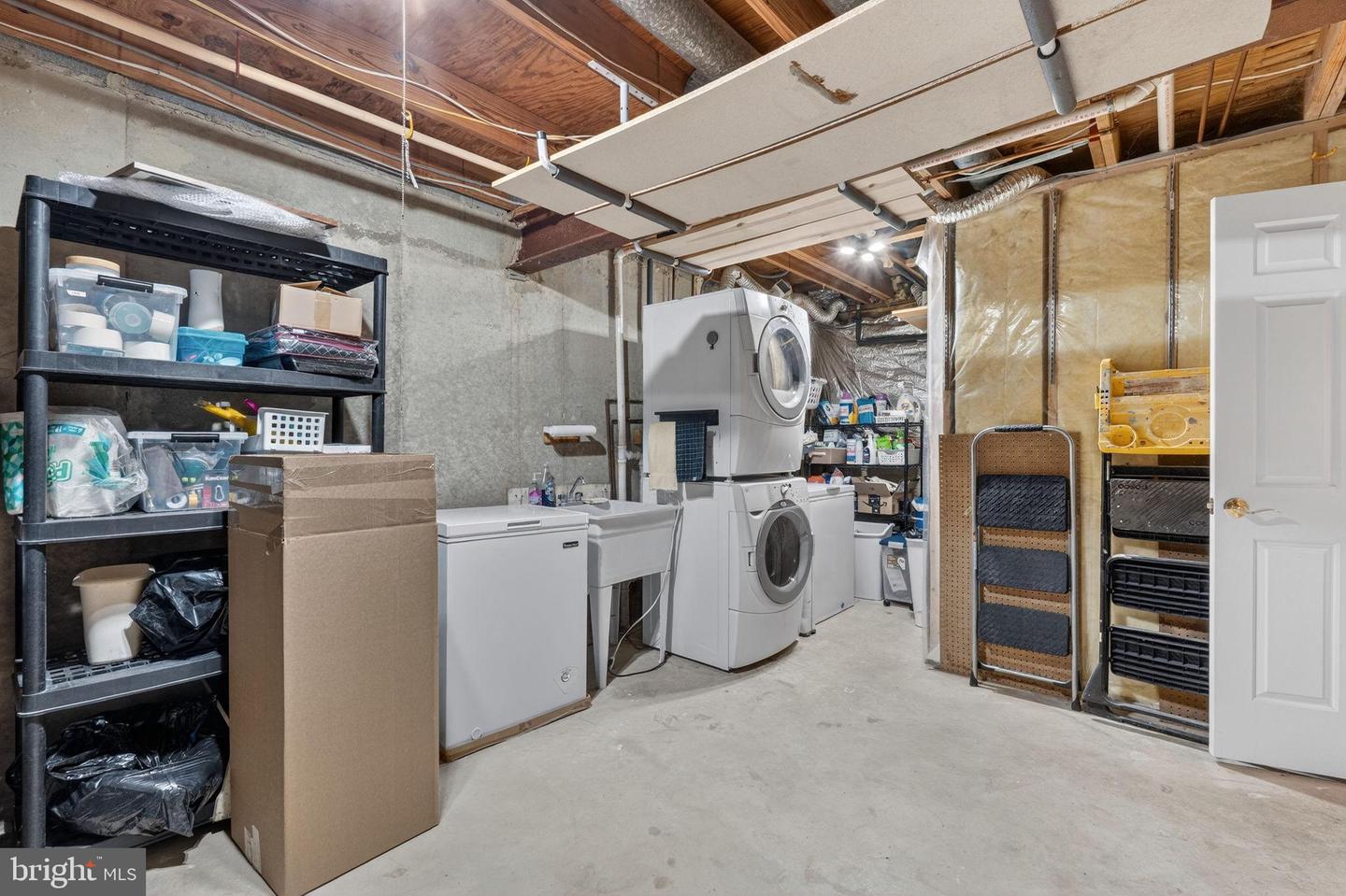 4309 GYPSY CT, ALEXANDRIA, Virginia 22310, 3 Bedrooms Bedrooms, 7 Rooms Rooms,2 BathroomsBathrooms,Residential,For sale,4309 GYPSY CT,VAFX2294010 MLS # VAFX2294010