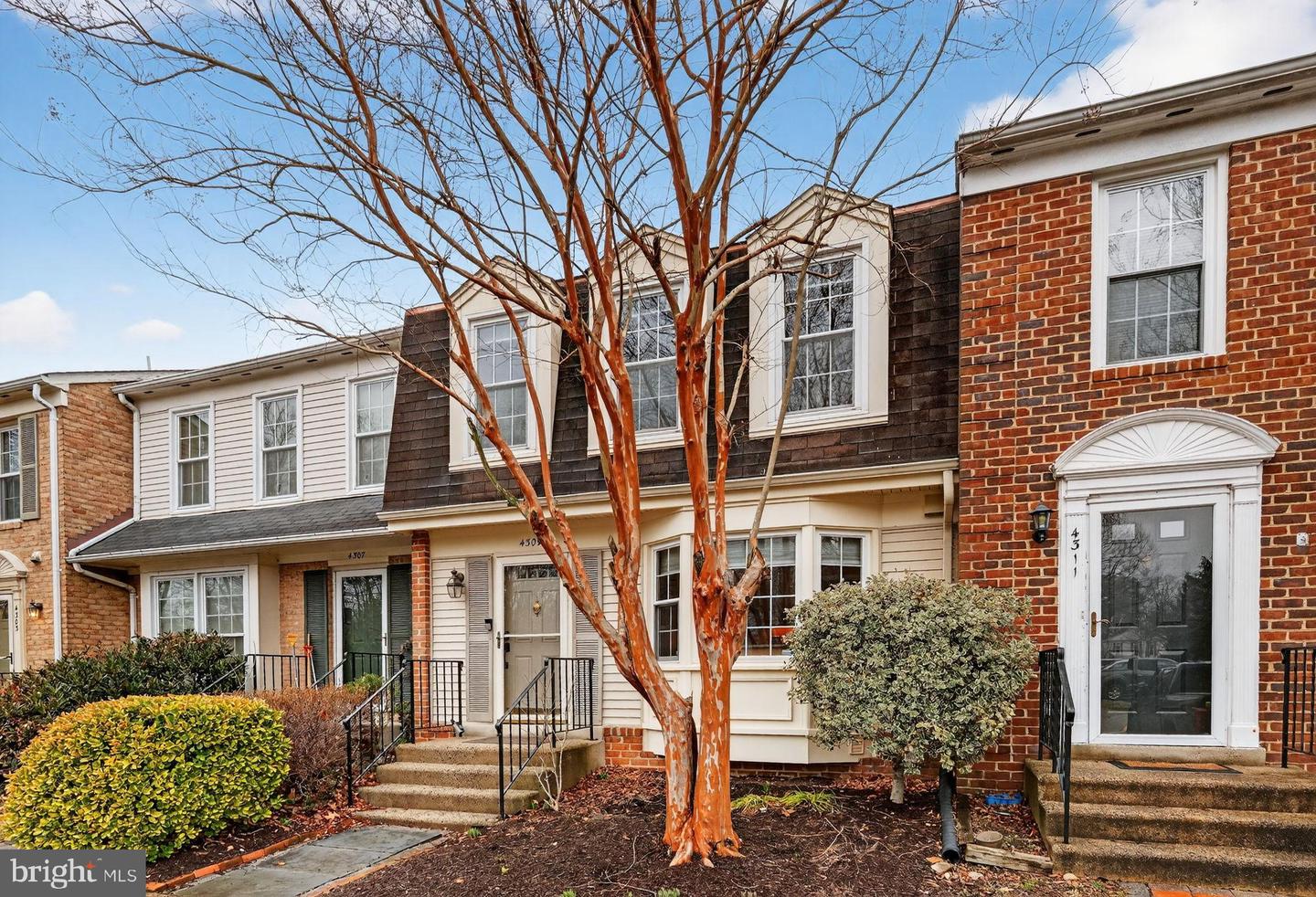 4309 GYPSY CT, ALEXANDRIA, Virginia 22310, 3 Bedrooms Bedrooms, 7 Rooms Rooms,2 BathroomsBathrooms,Residential,For sale,4309 GYPSY CT,VAFX2294010 MLS # VAFX2294010