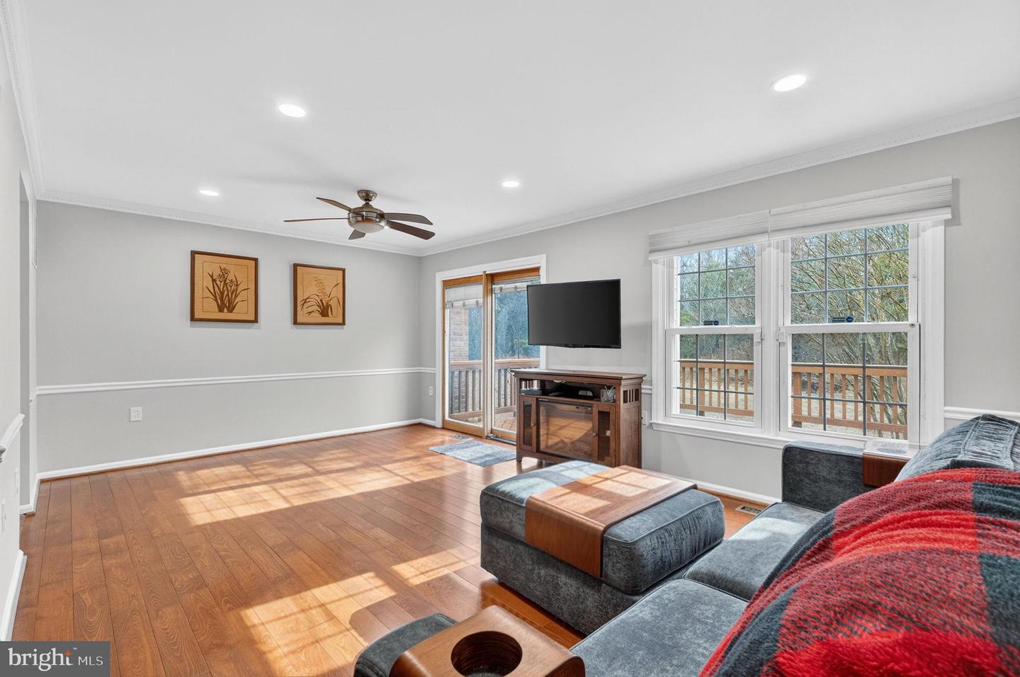 4309 GYPSY CT, ALEXANDRIA, Virginia 22310, 3 Bedrooms Bedrooms, 7 Rooms Rooms,2 BathroomsBathrooms,Residential,For sale,4309 GYPSY CT,VAFX2294010 MLS # VAFX2294010