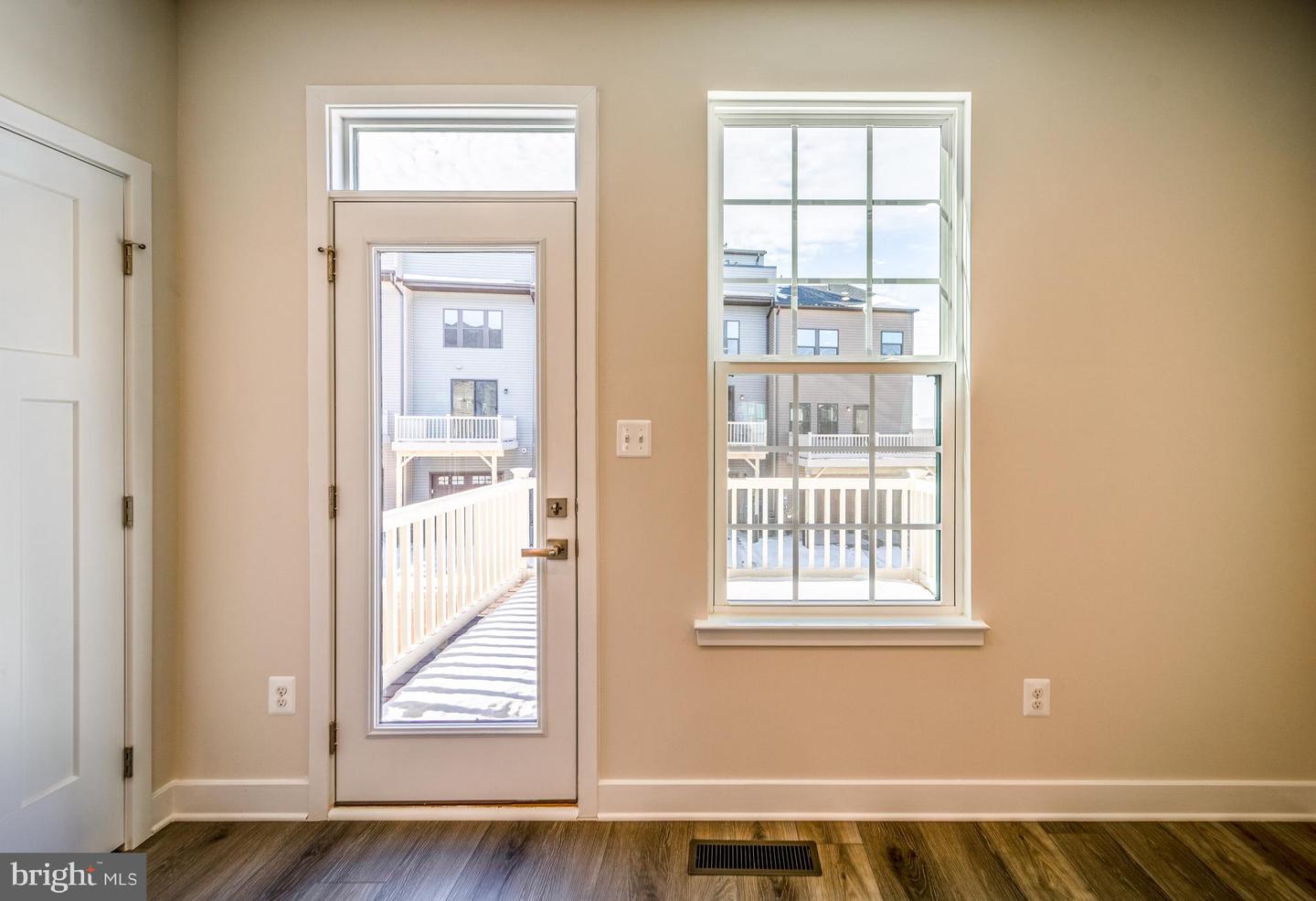 14062 SUNRISE VALLEY DR, HERNDON, Virginia 20171, 3 Bedrooms Bedrooms, ,3 BathroomsBathrooms,Residential,For sale,14062 SUNRISE VALLEY DR,VAFX2294212 MLS # VAFX2294212