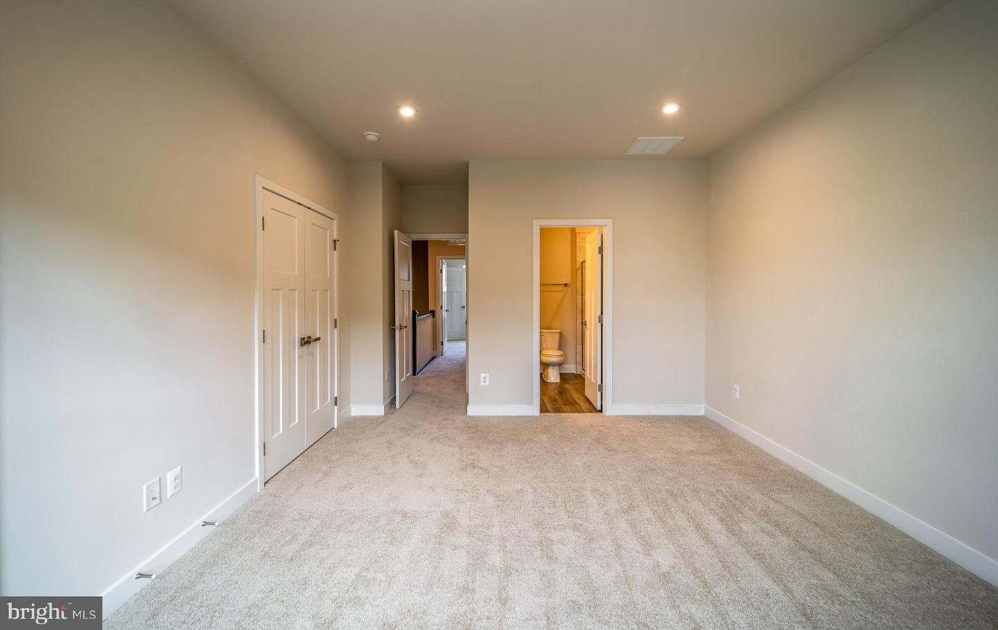 14062 SUNRISE VALLEY DR, HERNDON, Virginia 20171, 3 Bedrooms Bedrooms, ,3 BathroomsBathrooms,Residential,For sale,14062 SUNRISE VALLEY DR,VAFX2294212 MLS # VAFX2294212