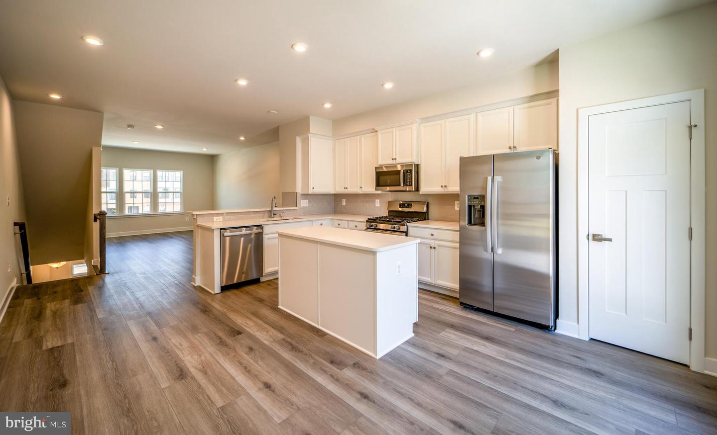 14062 SUNRISE VALLEY DR, HERNDON, Virginia 20171, 3 Bedrooms Bedrooms, ,3 BathroomsBathrooms,Residential,For sale,14062 SUNRISE VALLEY DR,VAFX2294212 MLS # VAFX2294212