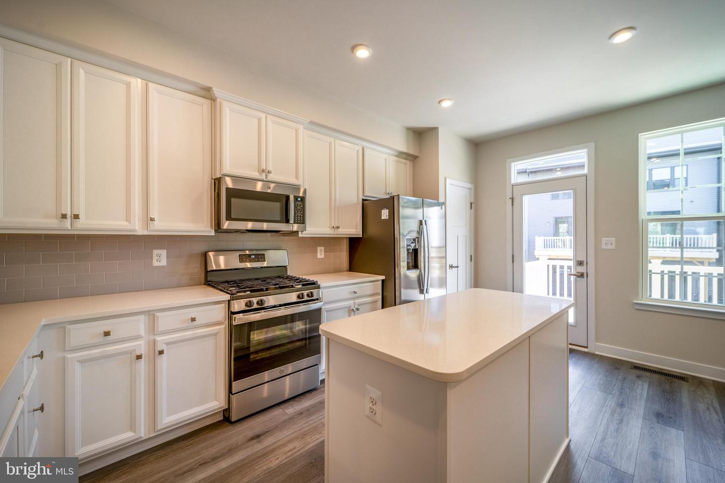 14062 SUNRISE VALLEY DR, HERNDON, Virginia 20171, 3 Bedrooms Bedrooms, ,3 BathroomsBathrooms,Residential,For sale,14062 SUNRISE VALLEY DR,VAFX2294212 MLS # VAFX2294212