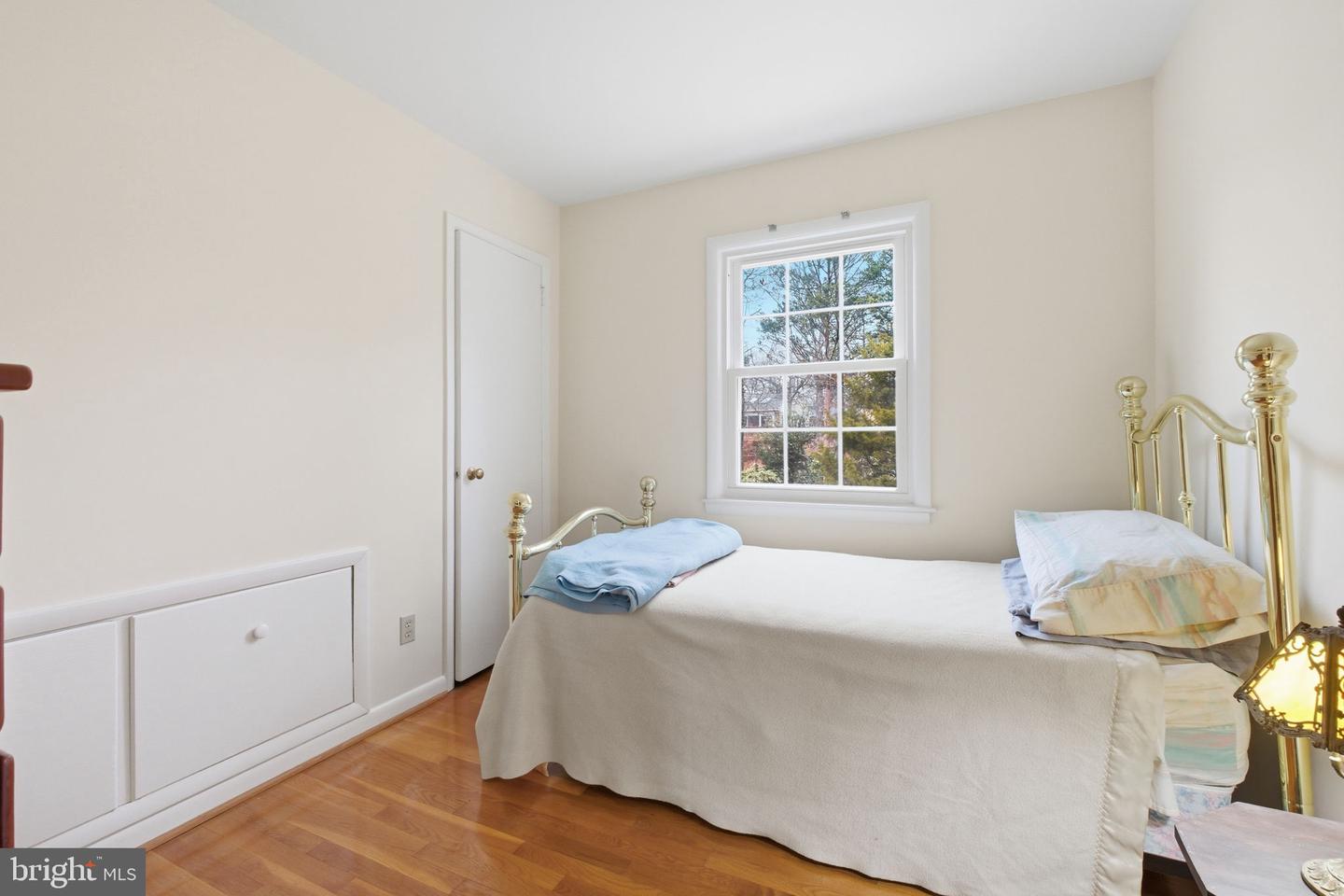2106 WAKEFIELD ST, ALEXANDRIA, Virginia 22308, 3 Bedrooms Bedrooms, 8 Rooms Rooms,2 BathroomsBathrooms,Residential,For sale,2106 WAKEFIELD ST,VAFX2294238 MLS # VAFX2294238