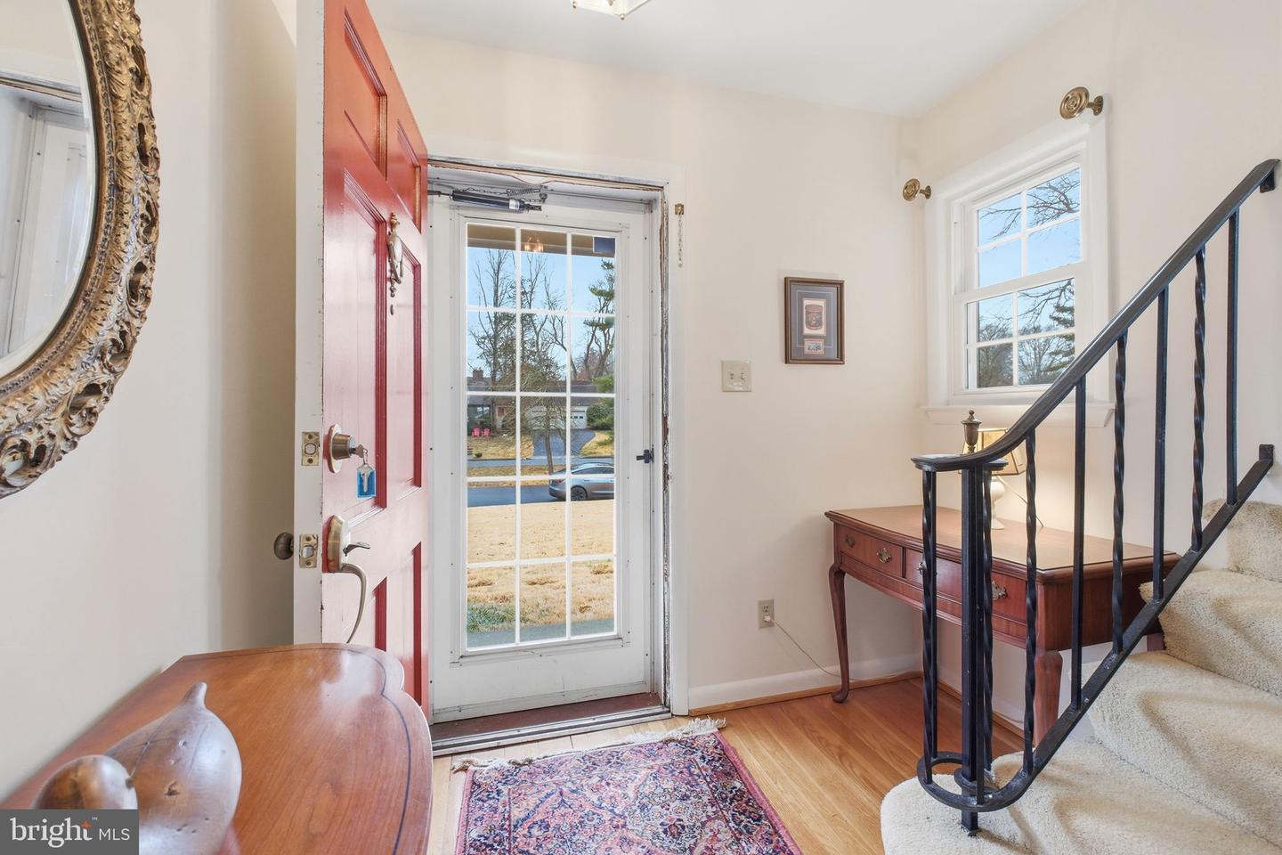 2106 WAKEFIELD ST, ALEXANDRIA, Virginia 22308, 3 Bedrooms Bedrooms, 8 Rooms Rooms,2 BathroomsBathrooms,Residential,For sale,2106 WAKEFIELD ST,VAFX2294238 MLS # VAFX2294238