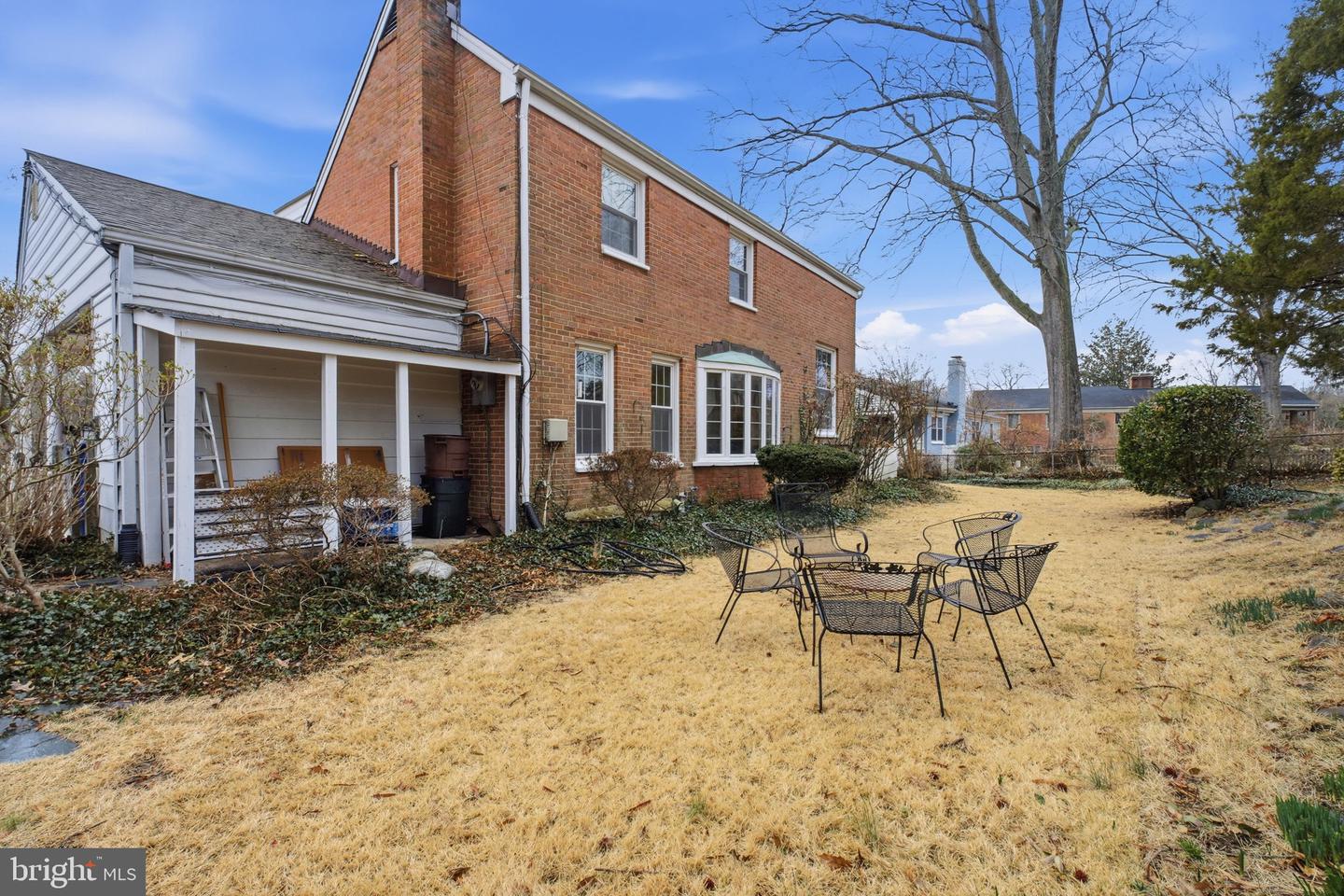 2106 WAKEFIELD ST, ALEXANDRIA, Virginia 22308, 3 Bedrooms Bedrooms, 8 Rooms Rooms,2 BathroomsBathrooms,Residential,For sale,2106 WAKEFIELD ST,VAFX2294238 MLS # VAFX2294238