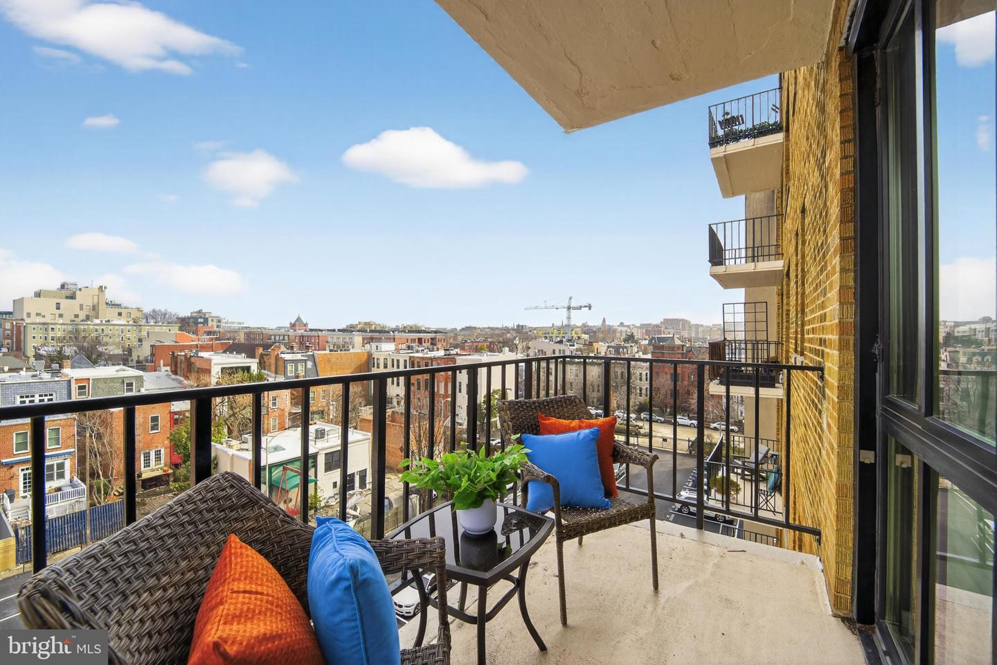 1701 16TH ST NW #627, WASHINGTON, District Of Columbia 20009, 1 Bedroom Bedrooms, 5 Rooms Rooms,1 BathroomBathrooms,Residential,For sale,1701 16TH ST NW #627,DCDC2249096 MLS # DCDC2249096