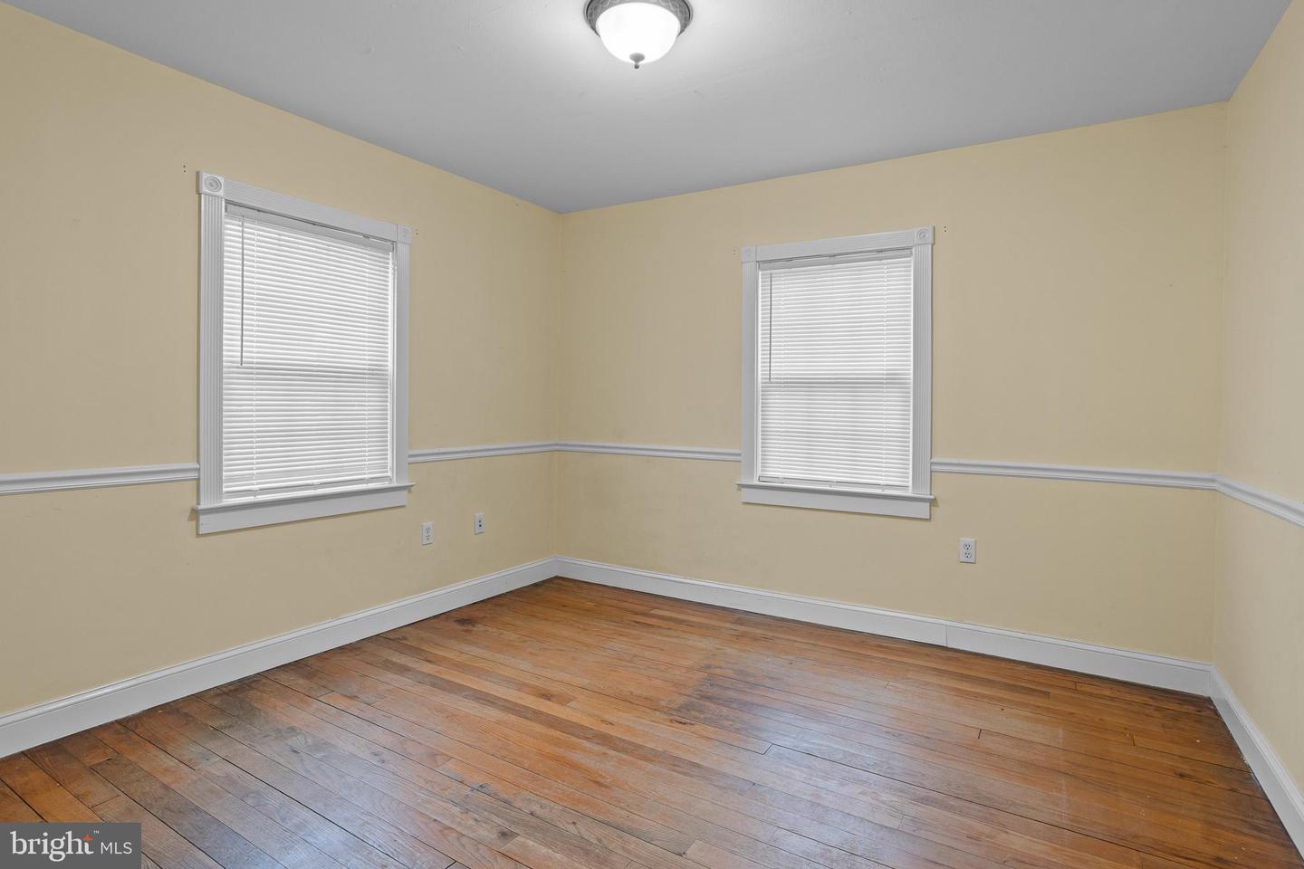 6028 RIXEY DR, ALEXANDRIA, Virginia 22303, 2 Bedrooms Bedrooms, ,1 BathroomBathrooms,Residential,For sale,6028 RIXEY DR,VAFX2294264 MLS # VAFX2294264