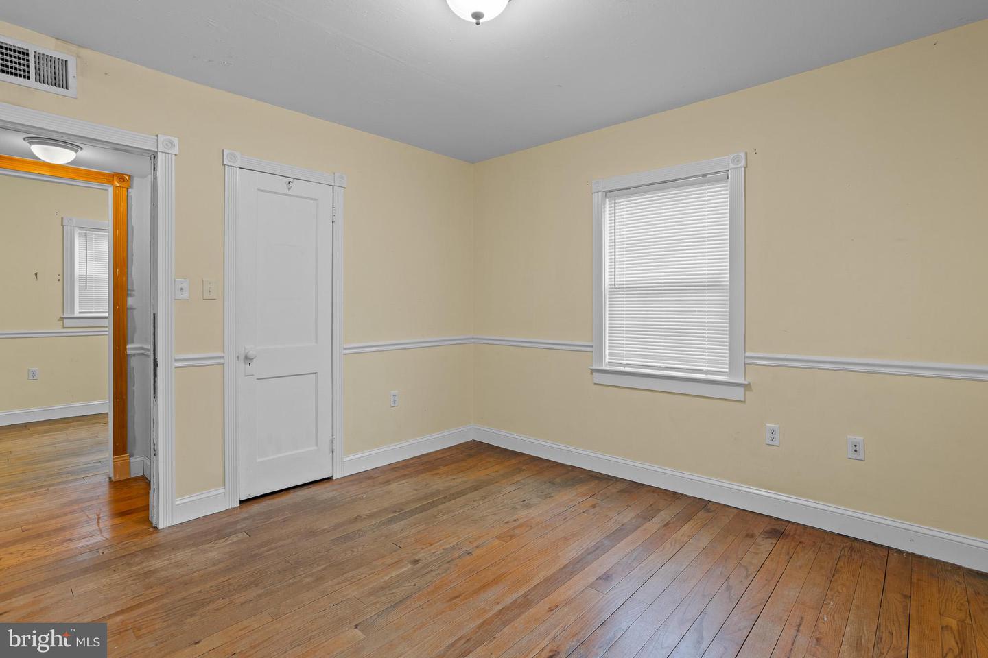 6028 RIXEY DR, ALEXANDRIA, Virginia 22303, 2 Bedrooms Bedrooms, ,1 BathroomBathrooms,Residential,For sale,6028 RIXEY DR,VAFX2294264 MLS # VAFX2294264