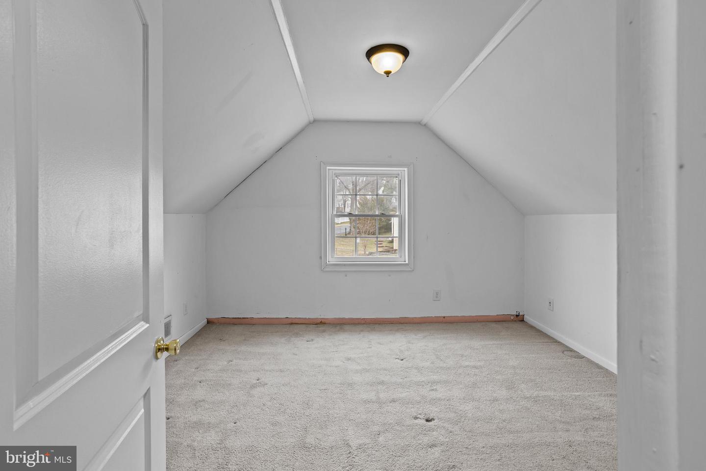 6028 RIXEY DR, ALEXANDRIA, Virginia 22303, 2 Bedrooms Bedrooms, ,1 BathroomBathrooms,Residential,For sale,6028 RIXEY DR,VAFX2294264 MLS # VAFX2294264