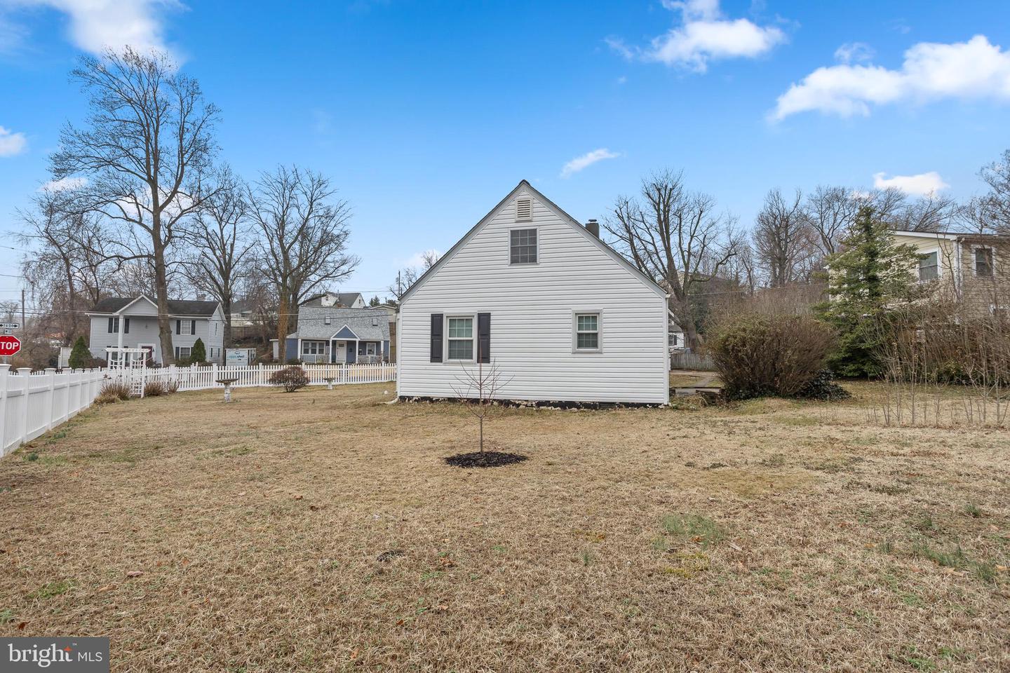 6028 RIXEY DR, ALEXANDRIA, Virginia 22303, 2 Bedrooms Bedrooms, ,1 BathroomBathrooms,Residential,For sale,6028 RIXEY DR,VAFX2294264 MLS # VAFX2294264