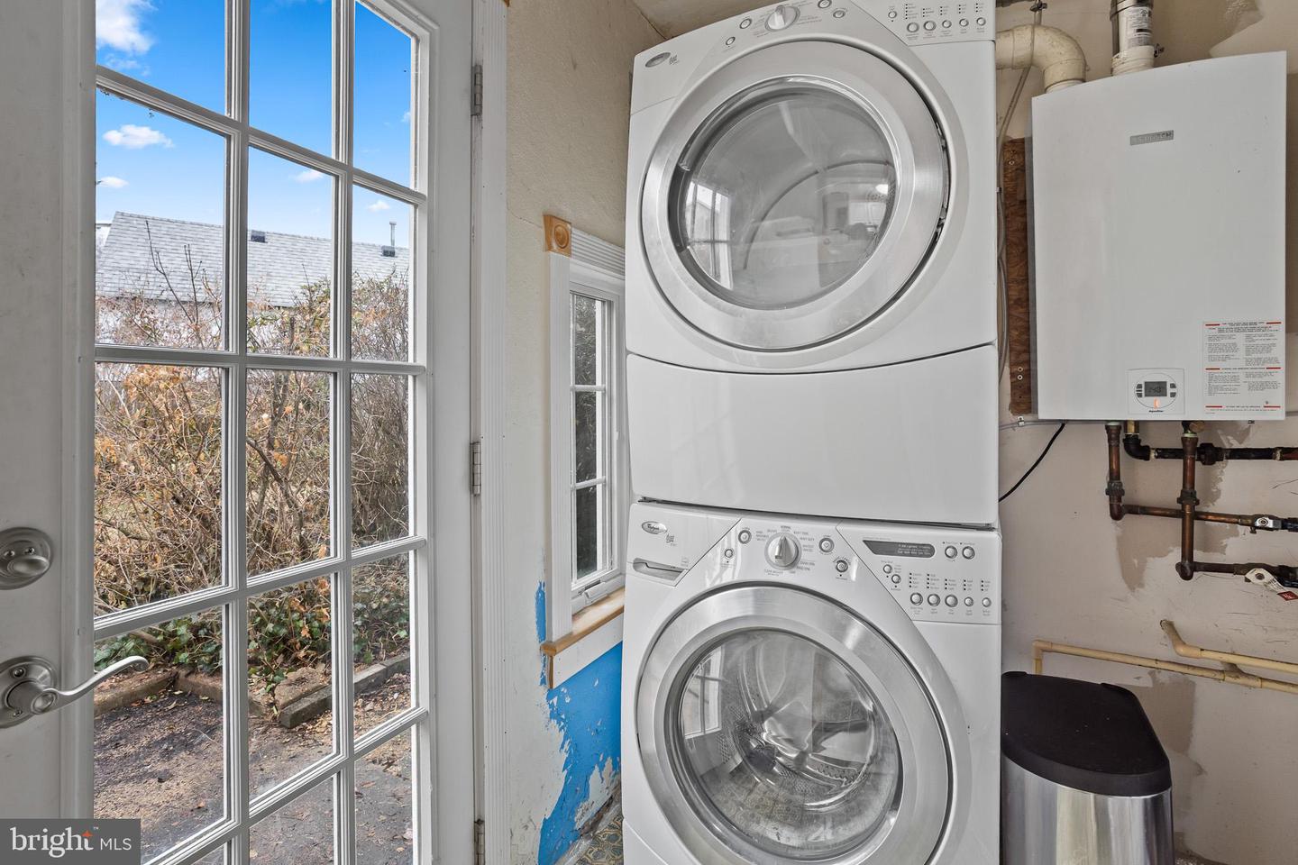 6028 RIXEY DR, ALEXANDRIA, Virginia 22303, 2 Bedrooms Bedrooms, ,1 BathroomBathrooms,Residential,For sale,6028 RIXEY DR,VAFX2294264 MLS # VAFX2294264