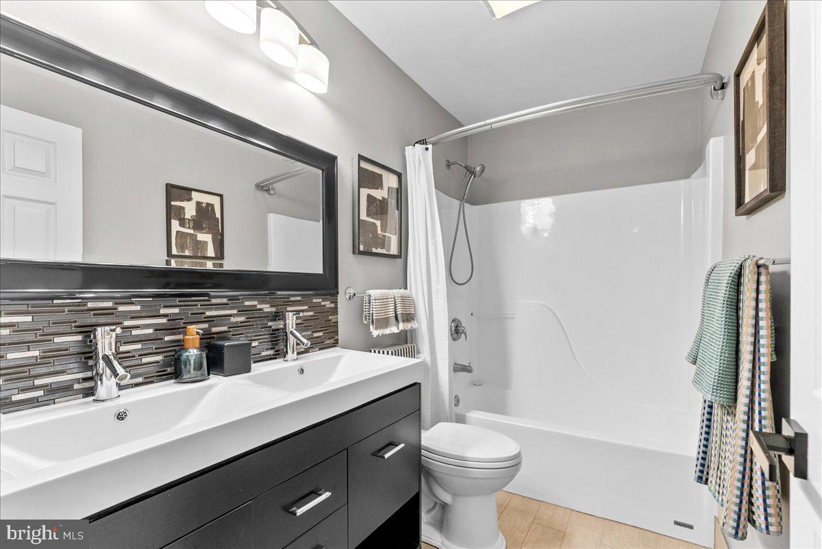 101 WINSLOW CT, WINCHESTER, Virginia 22602, 4 Bedrooms Bedrooms, 13 Rooms Rooms,2 BathroomsBathrooms,Residential,For sale,101 WINSLOW CT,VAFV2039962 MLS # VAFV2039962