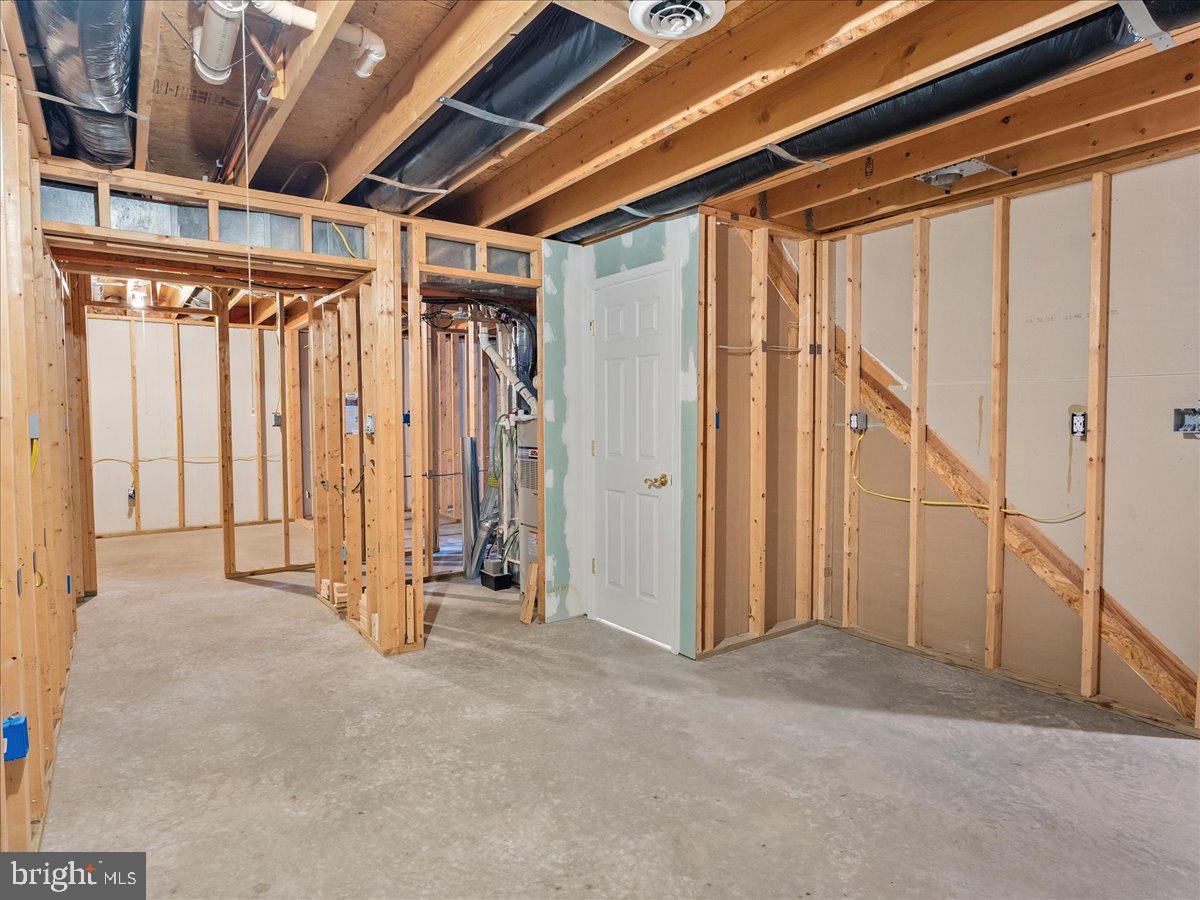 101 WINSLOW CT, WINCHESTER, Virginia 22602, 4 Bedrooms Bedrooms, 13 Rooms Rooms,2 BathroomsBathrooms,Residential,For sale,101 WINSLOW CT,VAFV2039962 MLS # VAFV2039962