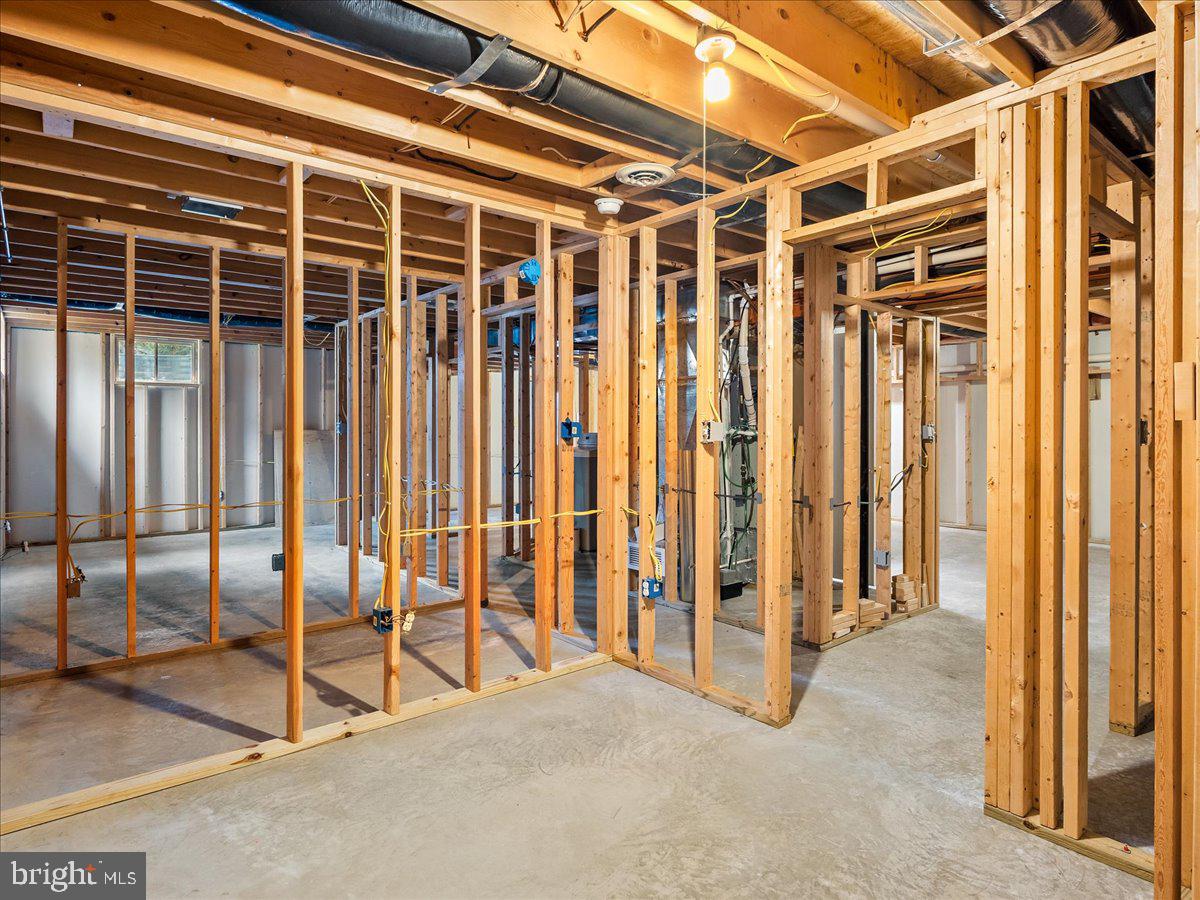 101 WINSLOW CT, WINCHESTER, Virginia 22602, 4 Bedrooms Bedrooms, 13 Rooms Rooms,2 BathroomsBathrooms,Residential,For sale,101 WINSLOW CT,VAFV2039962 MLS # VAFV2039962