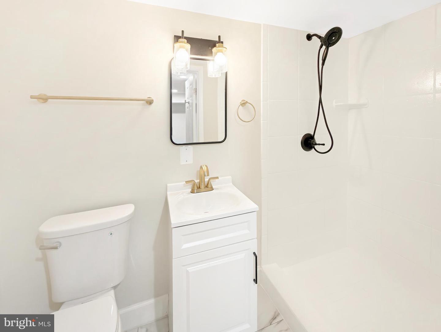 4649 H ST SE, WASHINGTON, District Of Columbia 20019, 3 Bedrooms Bedrooms, ,2 BathroomsBathrooms,Residential,For sale,4649 H ST SE,DCDC2249118 MLS # DCDC2249118