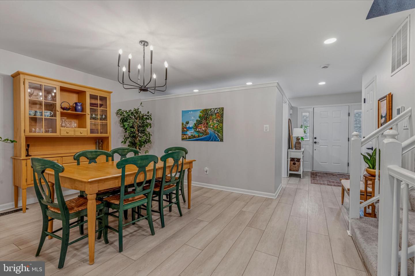 12541 N LAKE CT, FAIRFAX, Virginia 22033, 3 Bedrooms Bedrooms, ,3 BathroomsBathrooms,Residential,For sale,12541 N LAKE CT,VAFX2294260 MLS # VAFX2294260