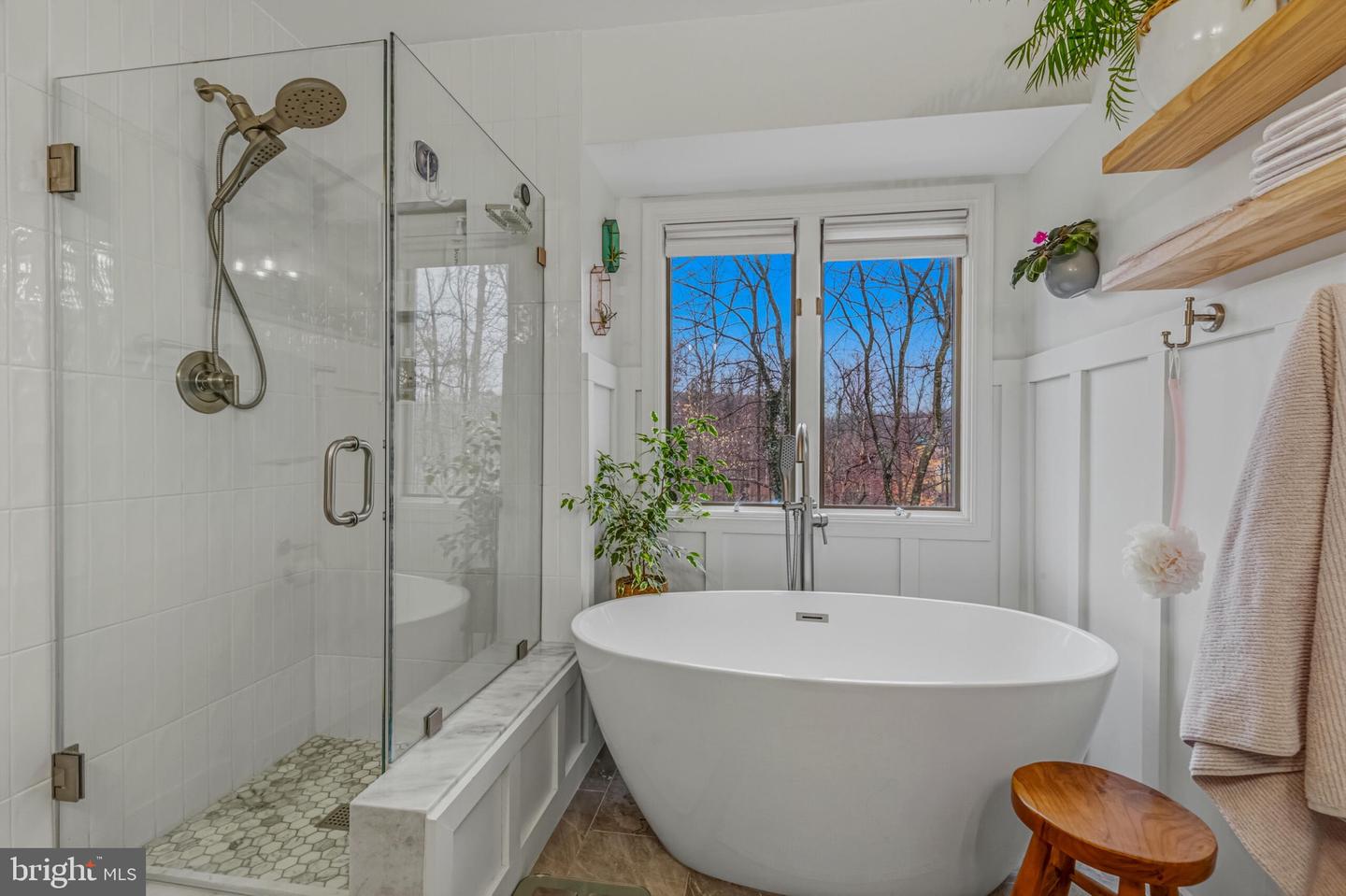 12541 N LAKE CT, FAIRFAX, Virginia 22033, 3 Bedrooms Bedrooms, ,3 BathroomsBathrooms,Residential,For sale,12541 N LAKE CT,VAFX2294260 MLS # VAFX2294260